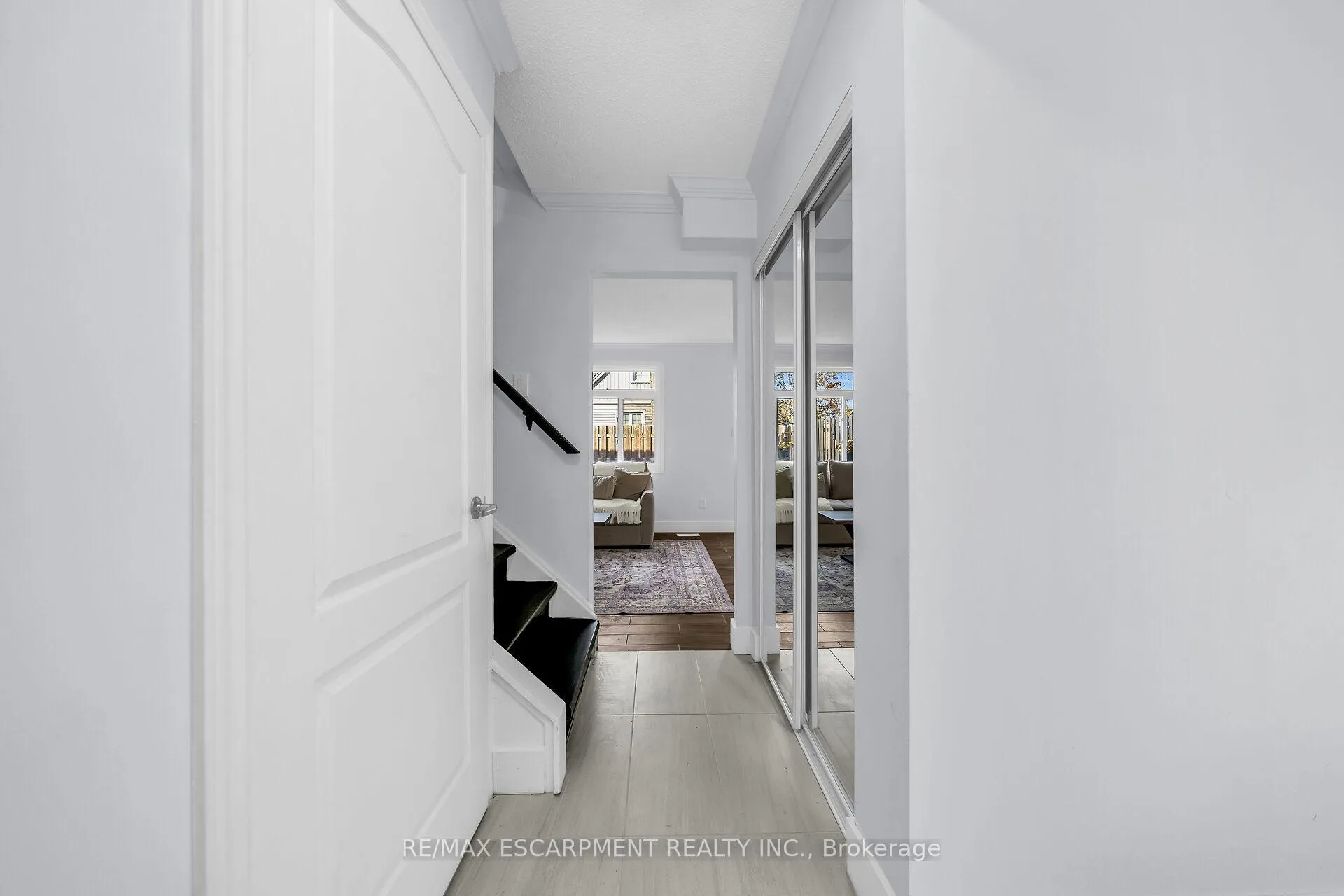 Photo 4 of Unit 20, 125 Limeridge Road W, Hamilton, Rolston — HOMEH