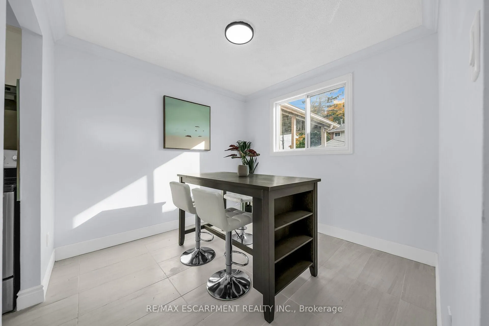 Photo 6 of Unit 20, 125 Limeridge Road W, Hamilton, Rolston — HOMEH