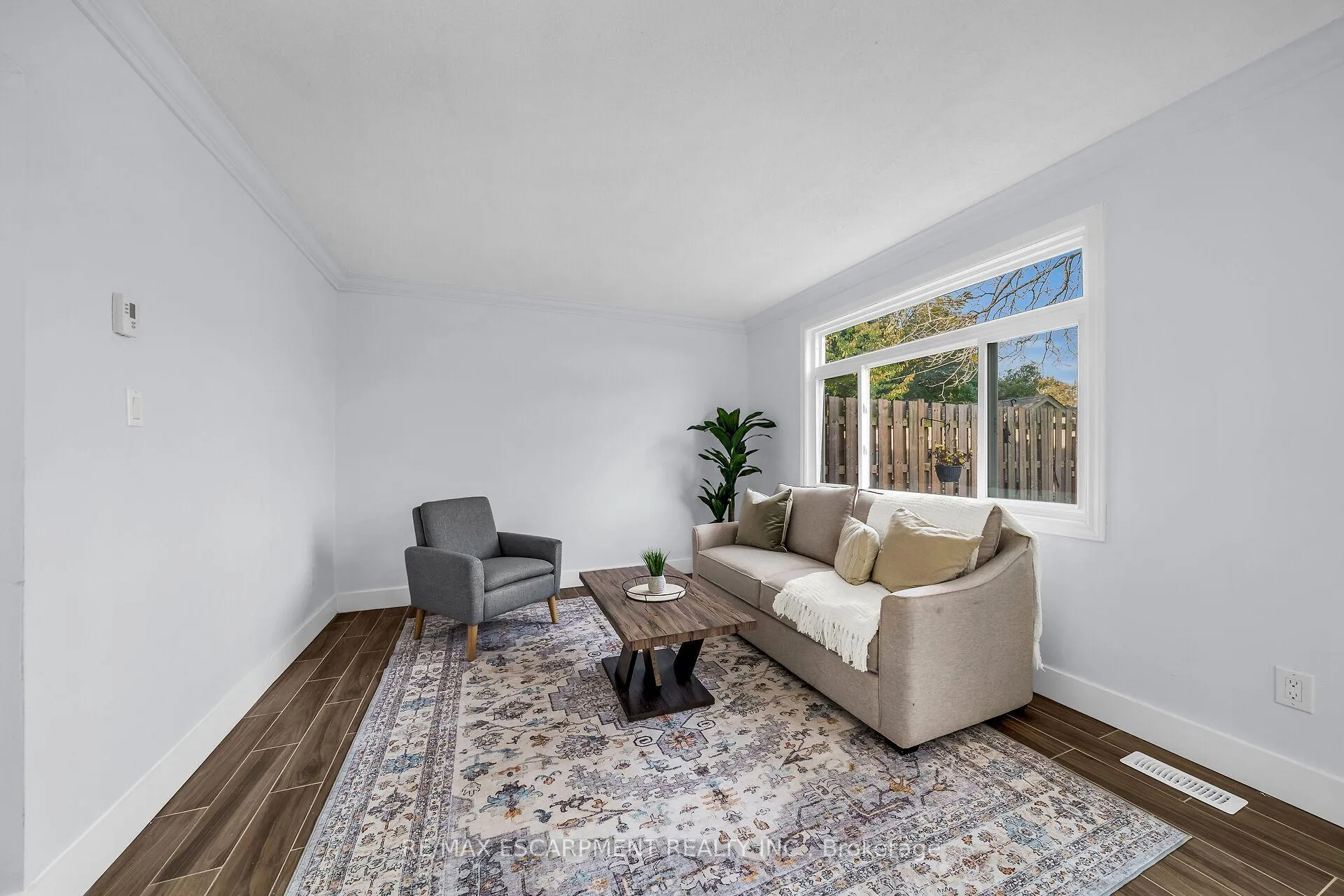 Photo 10 of Unit 20, 125 Limeridge Road W, Hamilton, Rolston — HOMEH