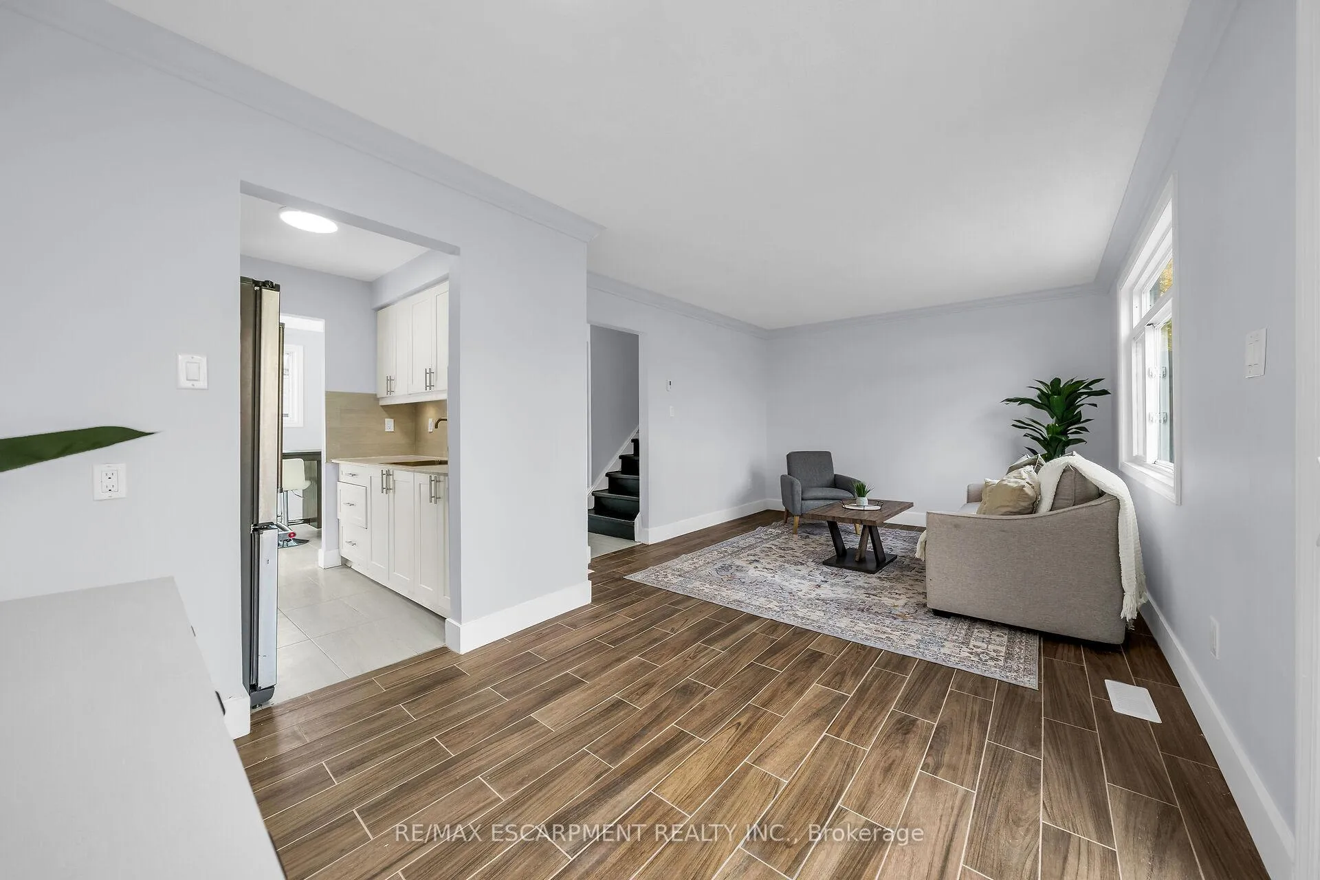 Photo 13 of Unit 20, 125 Limeridge Road W, Hamilton, Rolston — HOMEH