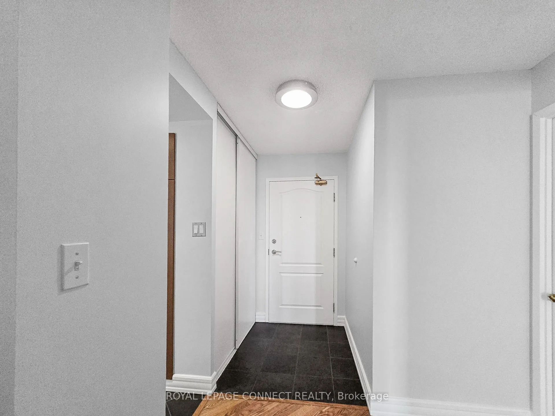 Photo 2 of Unit 1111, 712 Rossland Road E, Whitby, Pringle Creek — HOMEH
