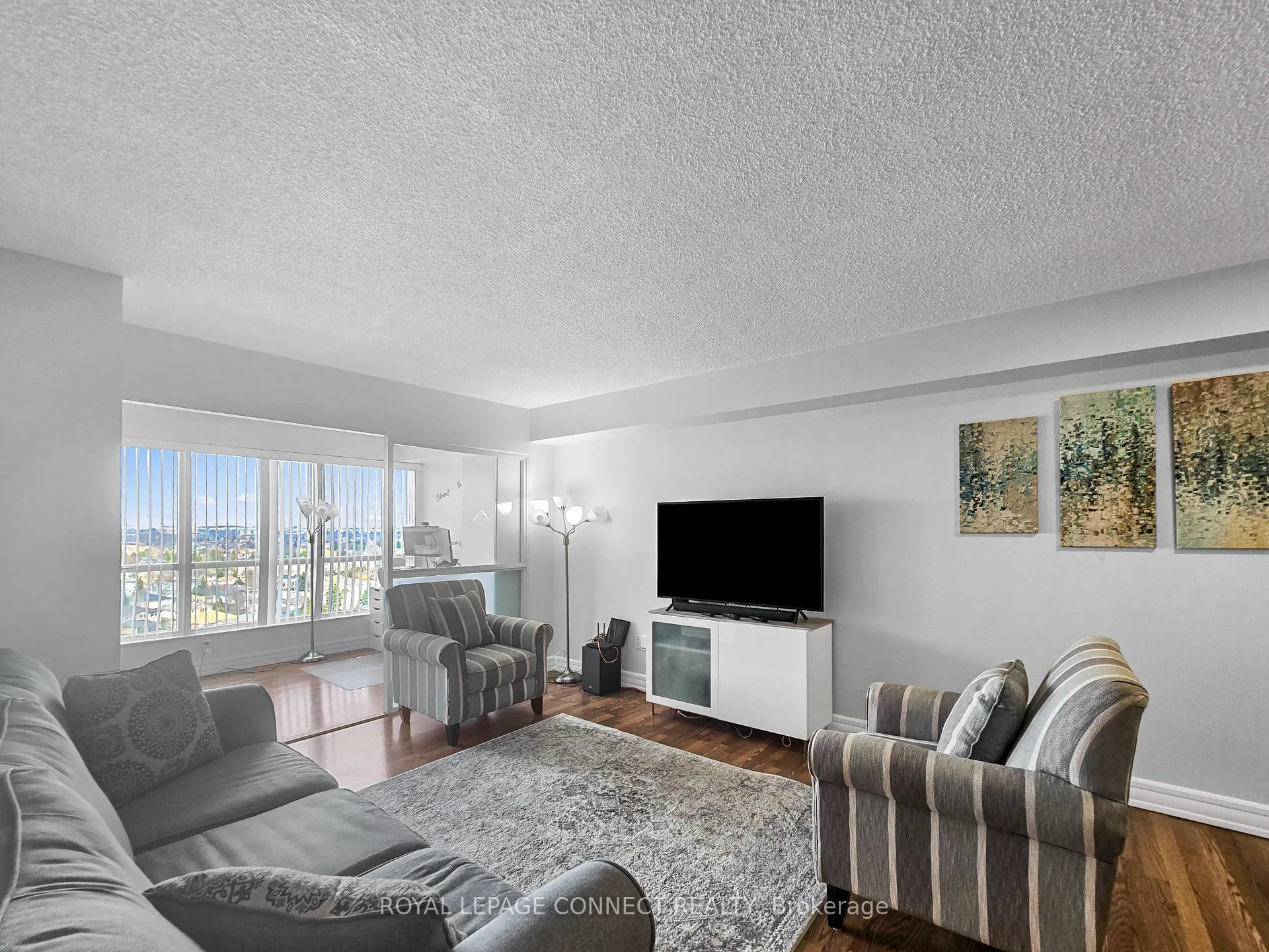 Photo 5 of Unit 1111, 712 Rossland Road E, Whitby, Pringle Creek — HOMEH