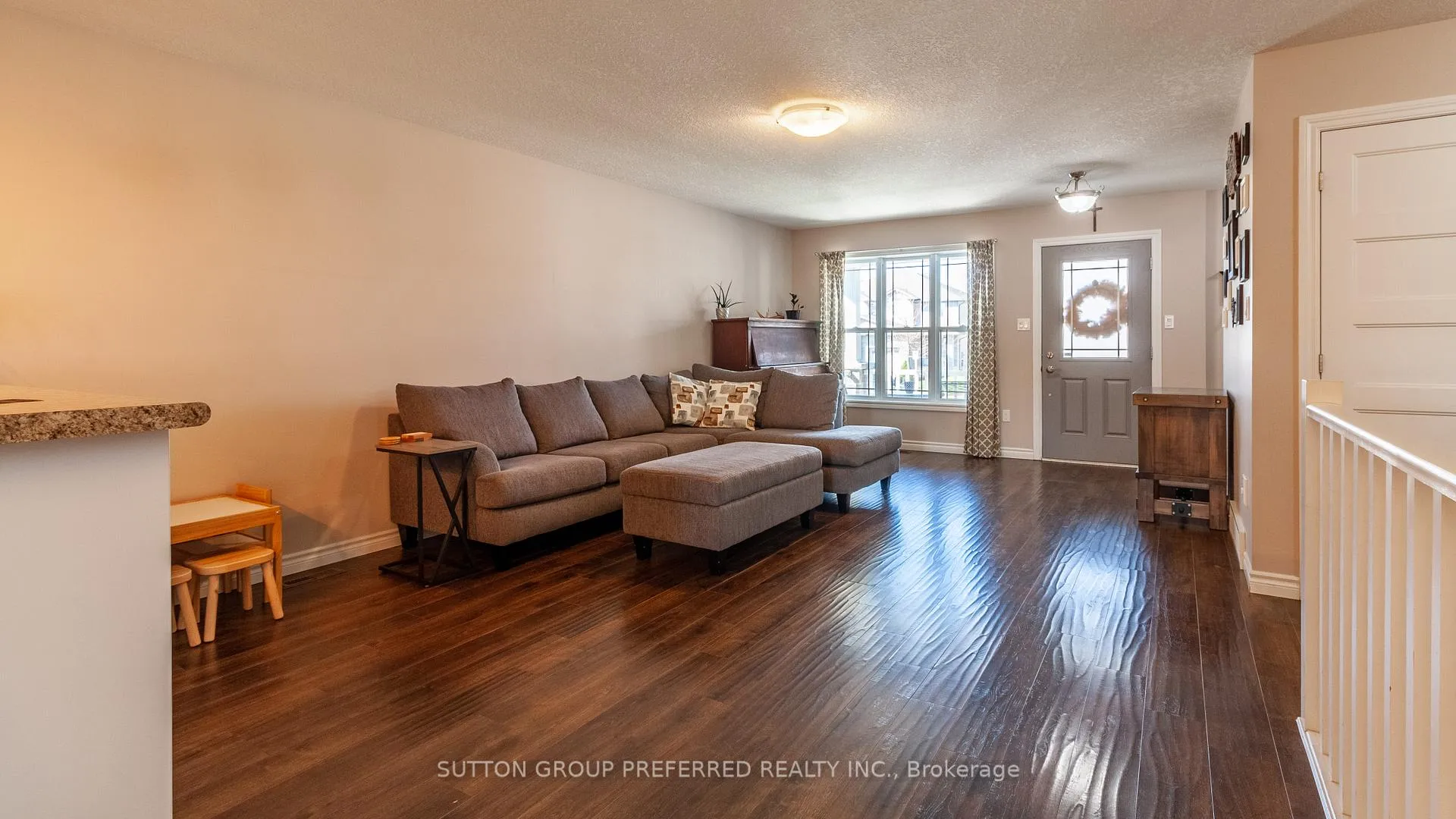 Photo 8 of 42 Leesboro Trail, Thames Centre, Thorndale — HOMEH