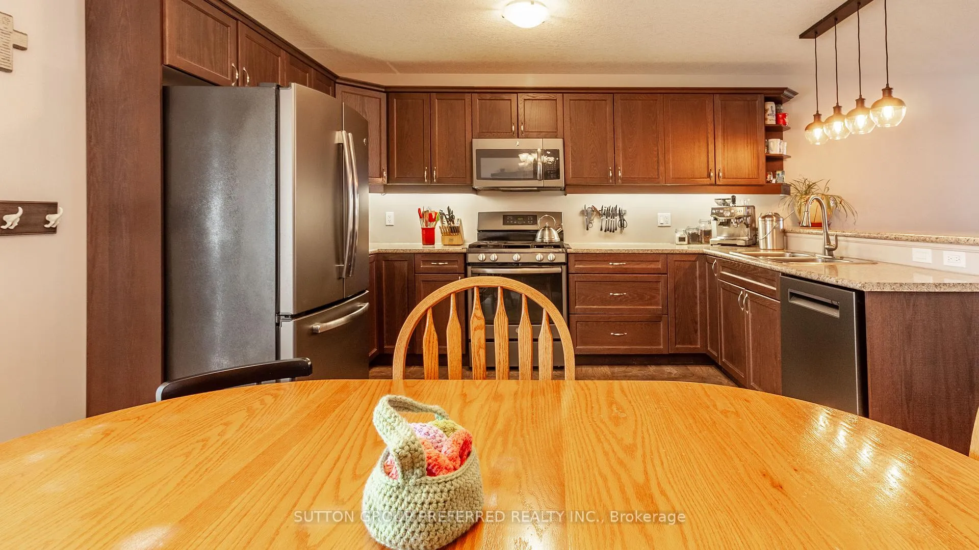 Photo 14 of 42 Leesboro Trail, Thames Centre, Thorndale — HOMEH