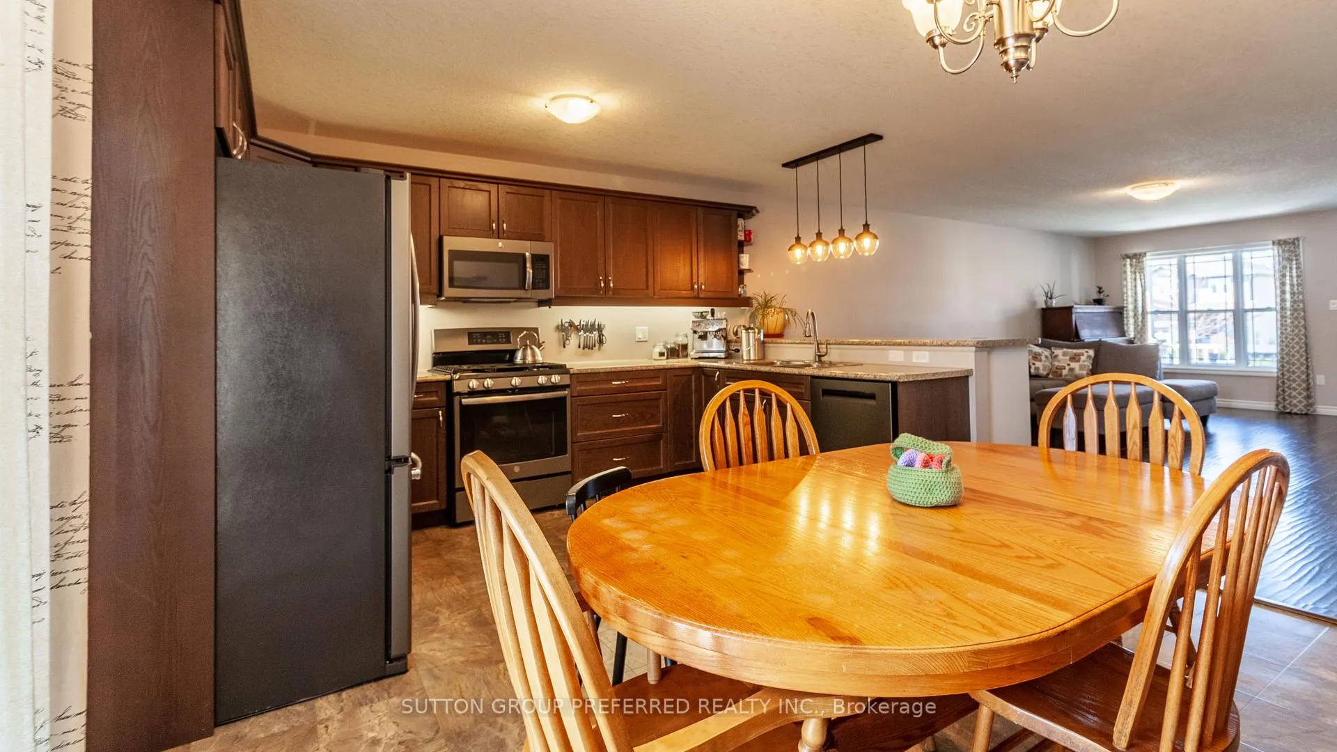 Photo 15 of 42 Leesboro Trail, Thames Centre, Thorndale — HOMEH