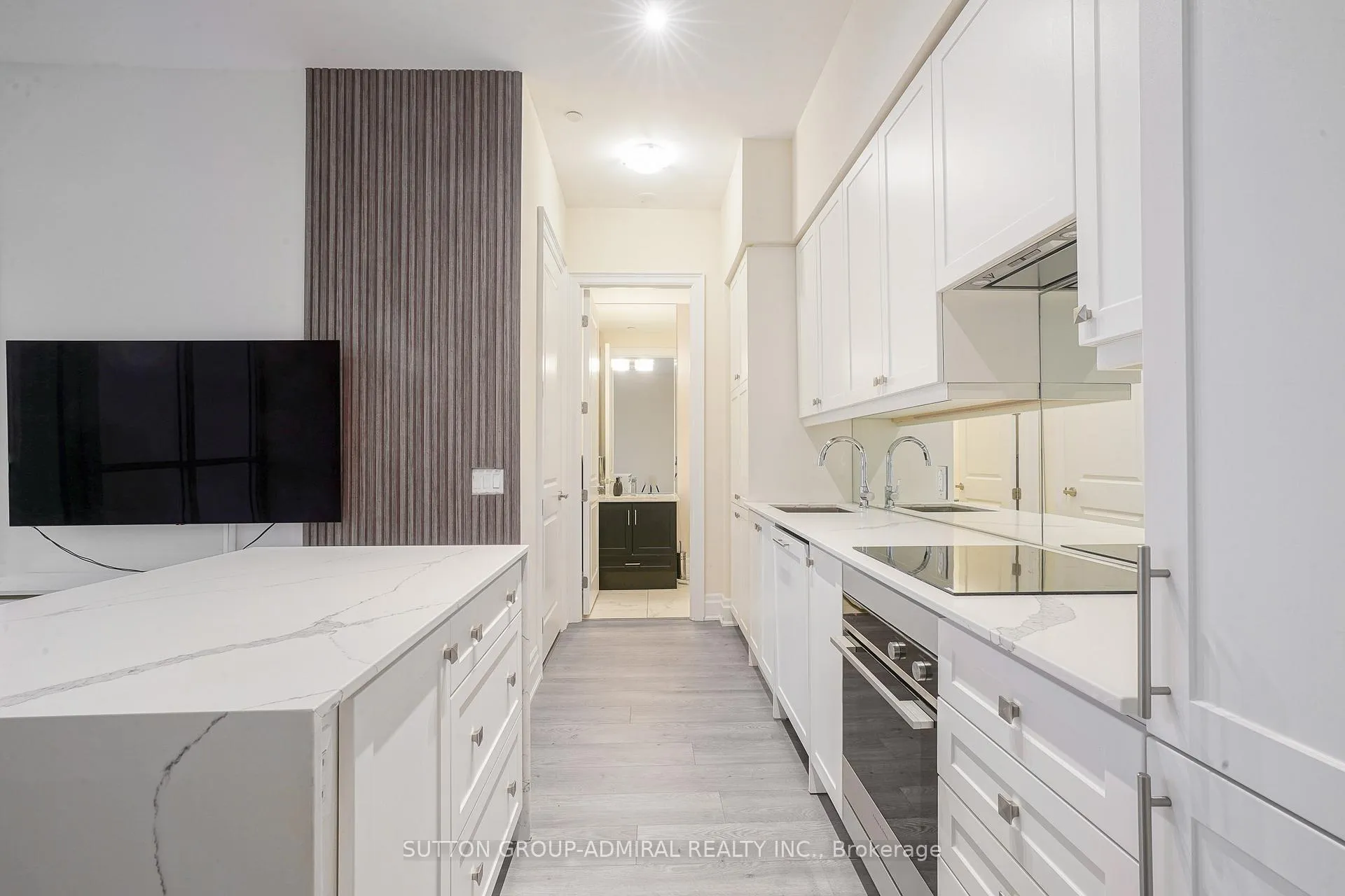 Photo 5 of Unit PH06, 9075 Jane Street, Vaughan, Concord — HOMEH