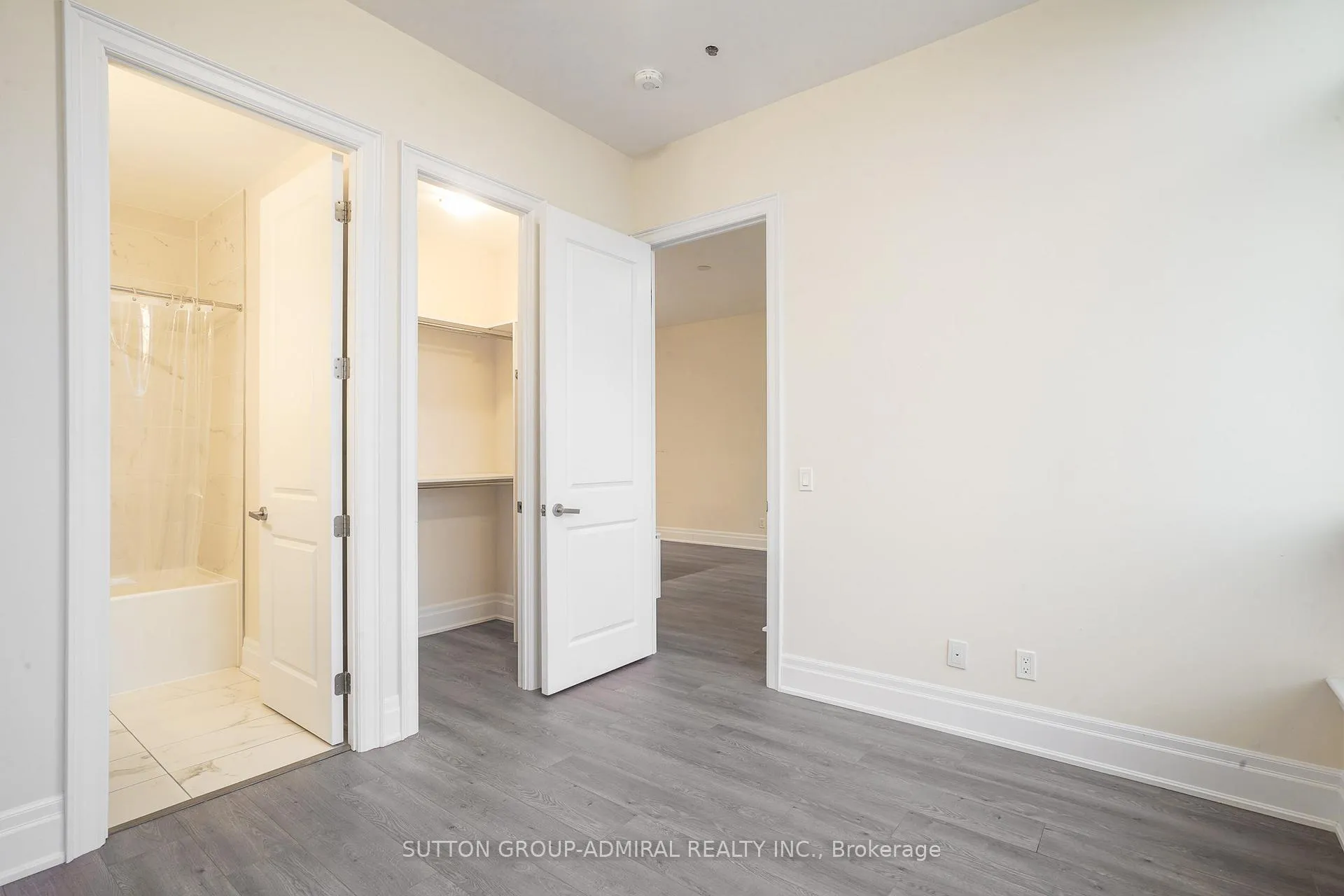 Photo 17 of Unit PH06, 9075 Jane Street, Vaughan, Concord — HOMEH