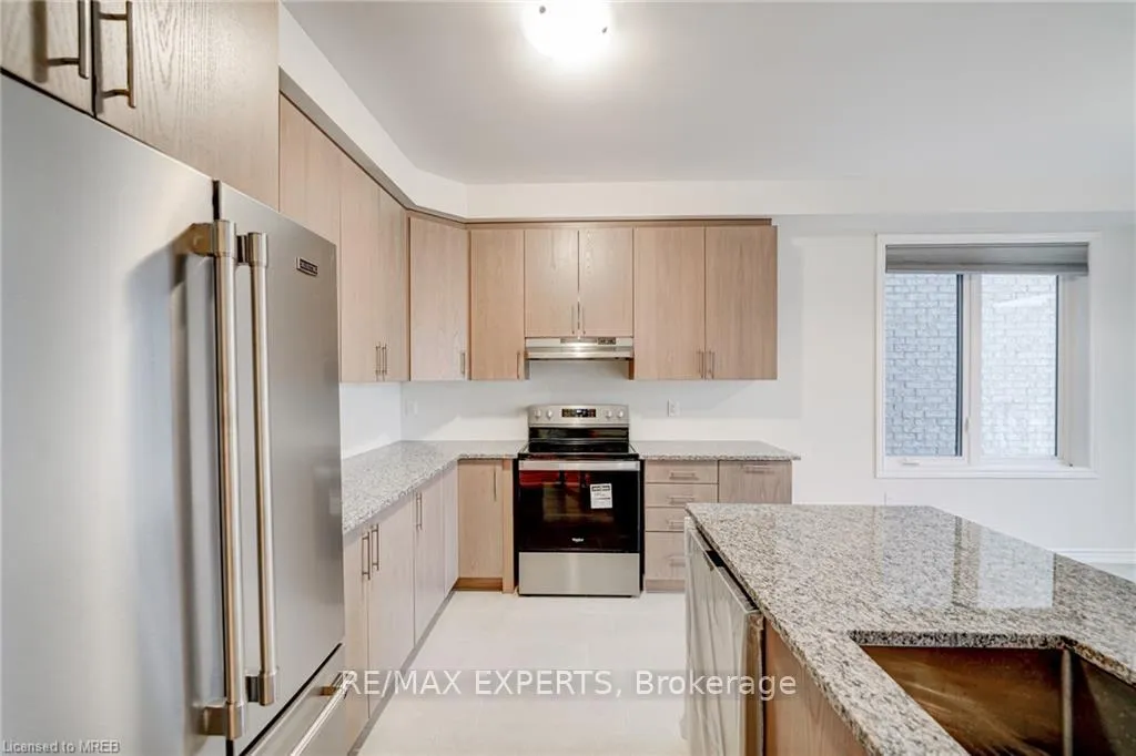 Photo 3 of 185 South Ocean Drive, Oshawa, Windfields — HOMEH