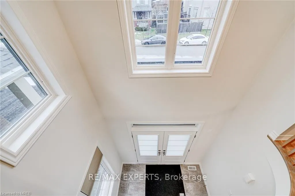 Photo 11 of 185 South Ocean Drive, Oshawa, Windfields — HOMEH