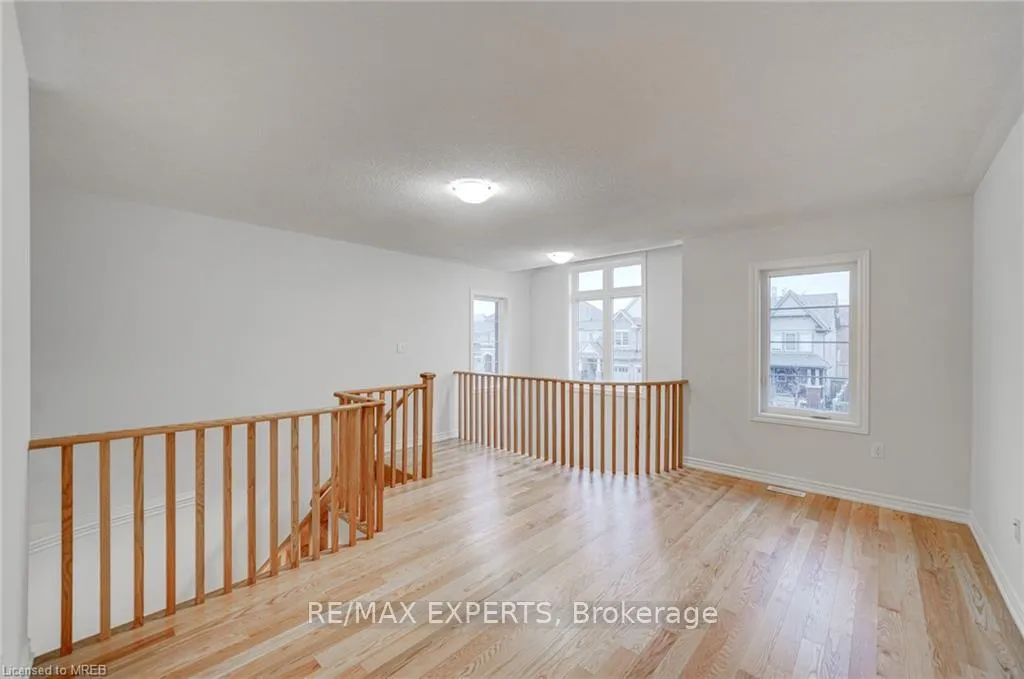 Photo 13 of 185 South Ocean Drive, Oshawa, Windfields — HOMEH
