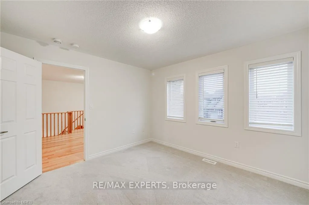 Photo 17 of 185 South Ocean Drive, Oshawa, Windfields — HOMEH