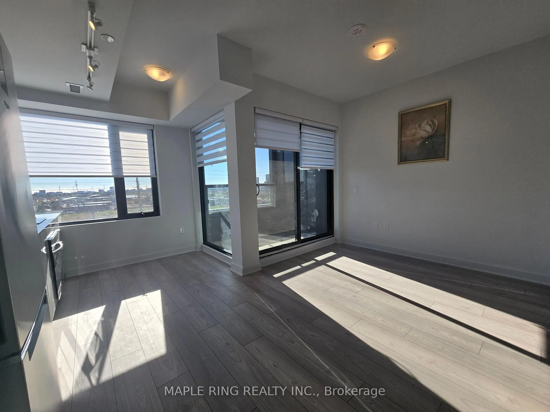 Photo 2 of Unit 510, 2920 Highway 7 Road, Vaughan, Concord — HOMEH