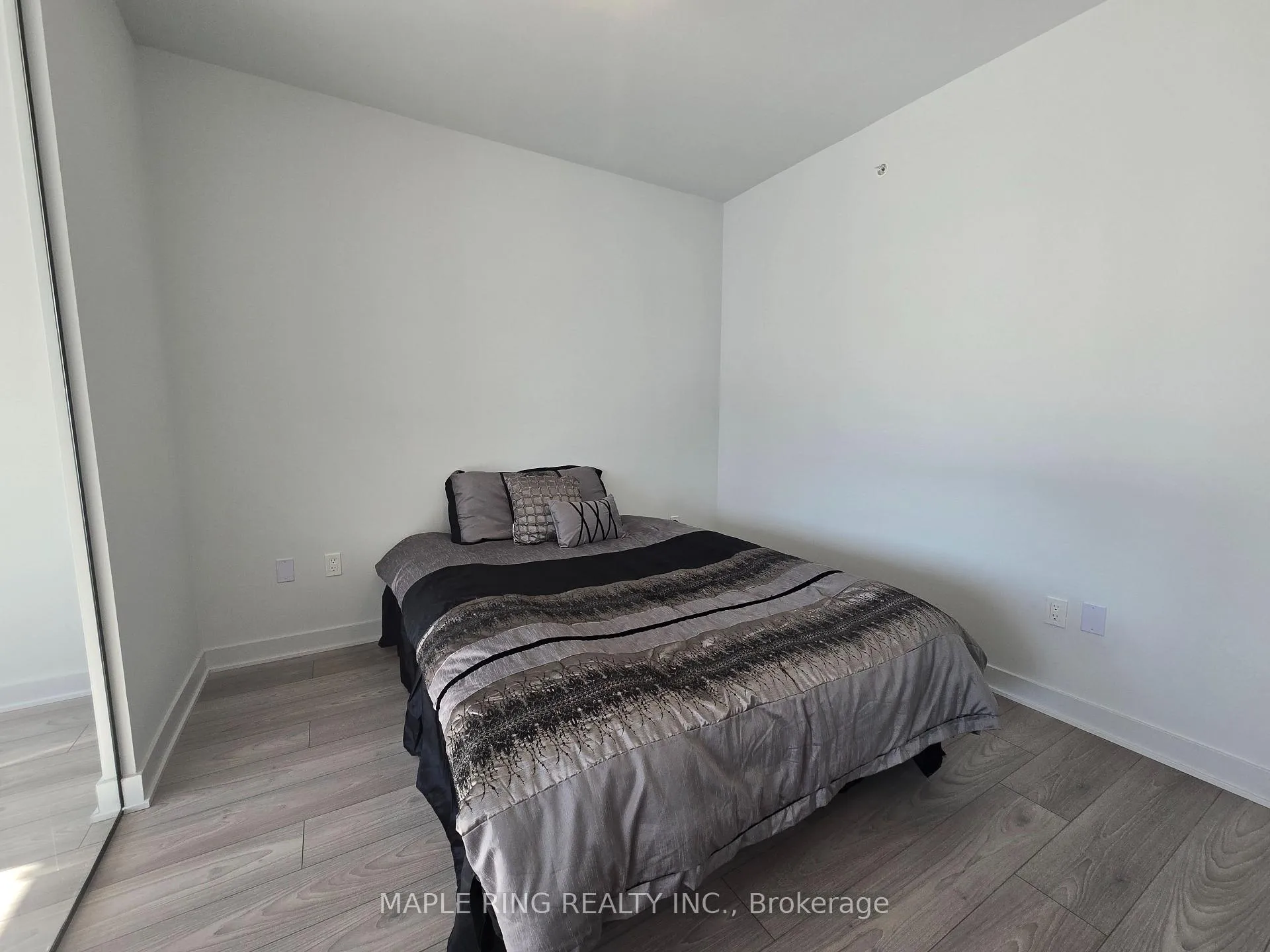Photo 10 of Unit 510, 2920 Highway 7 Road, Vaughan, Concord — HOMEH
