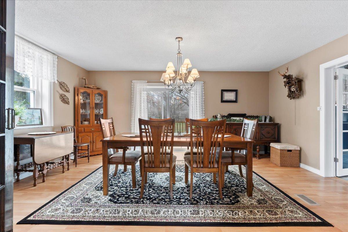 Photo 25 of 105 Hoskin Road, Belleville, Thurlow Ward — HOMEH