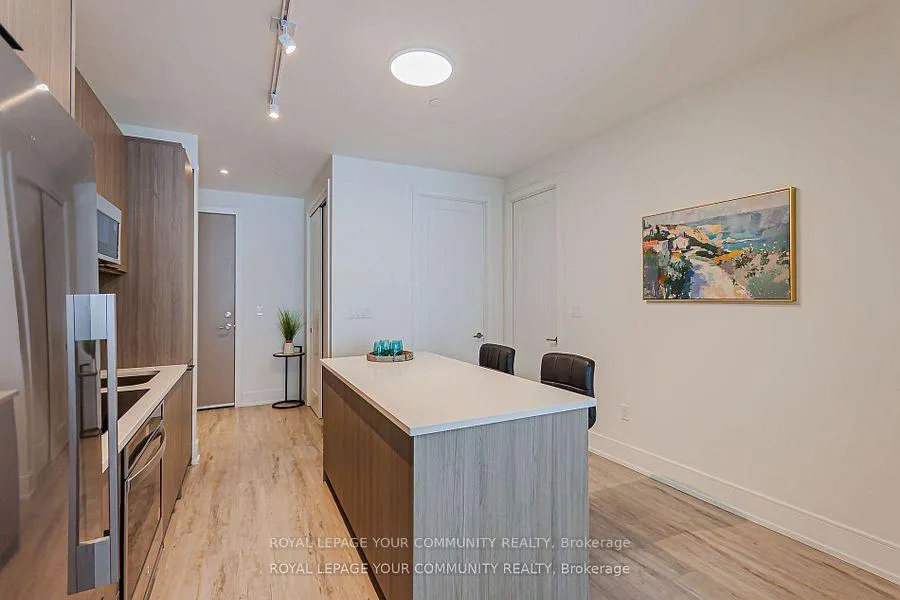Photo 8 of Unit 903, 185 Dunlop Street E, Barrie, Lakeshore — HOMEH