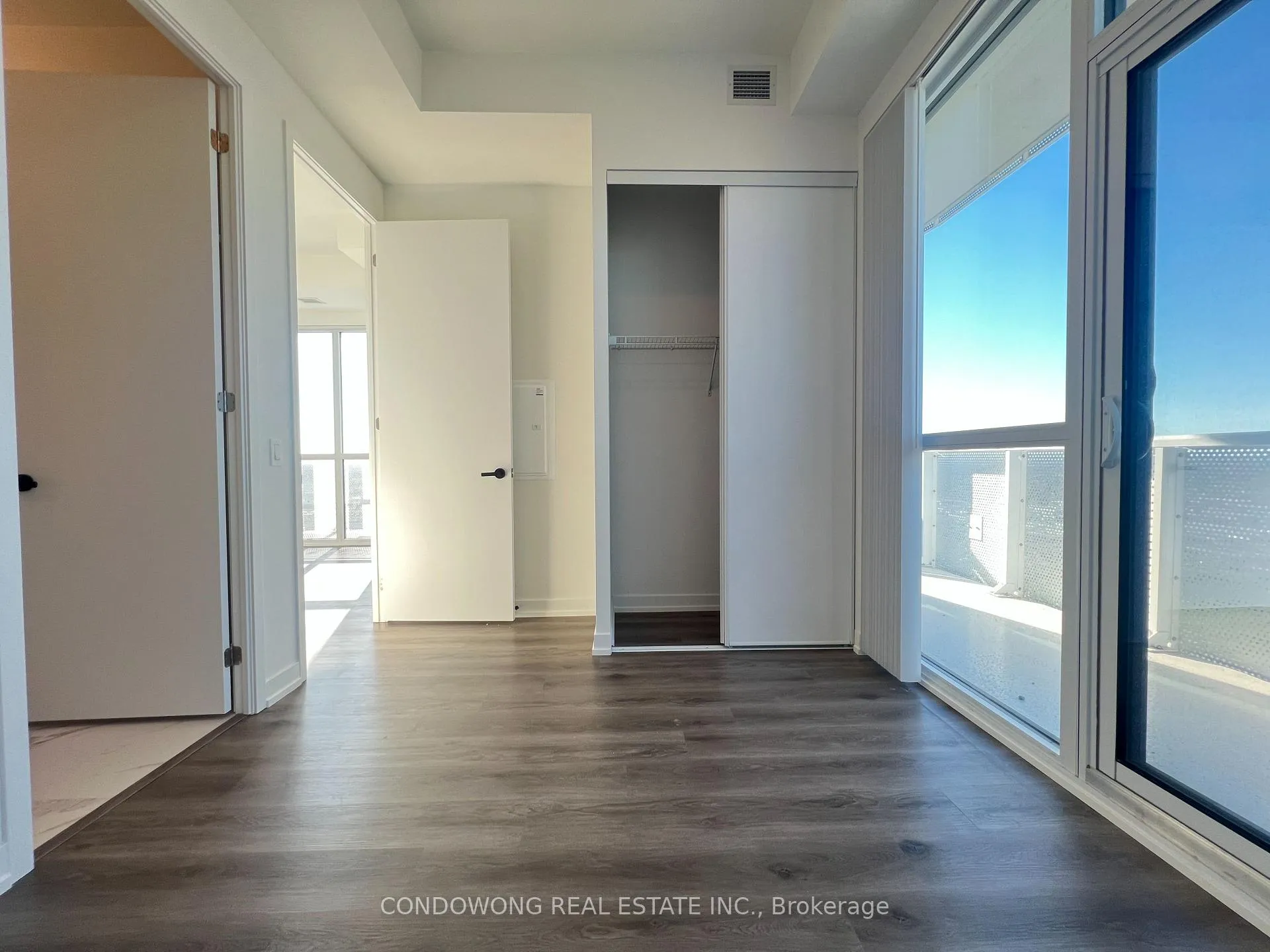 Photo 5 of Unit 3609, 225 Commerce Street, Vaughan, Vaughan Corporate Centre — HOMEH