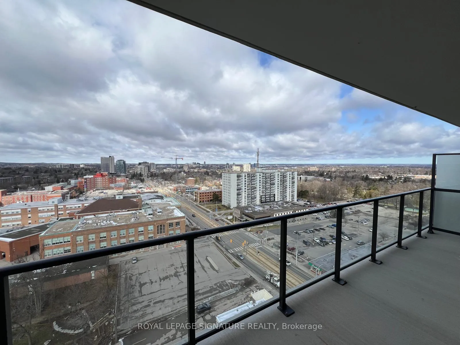 Photo 6 of Unit 1409, 741 King Street, Kitchener — HOMEH