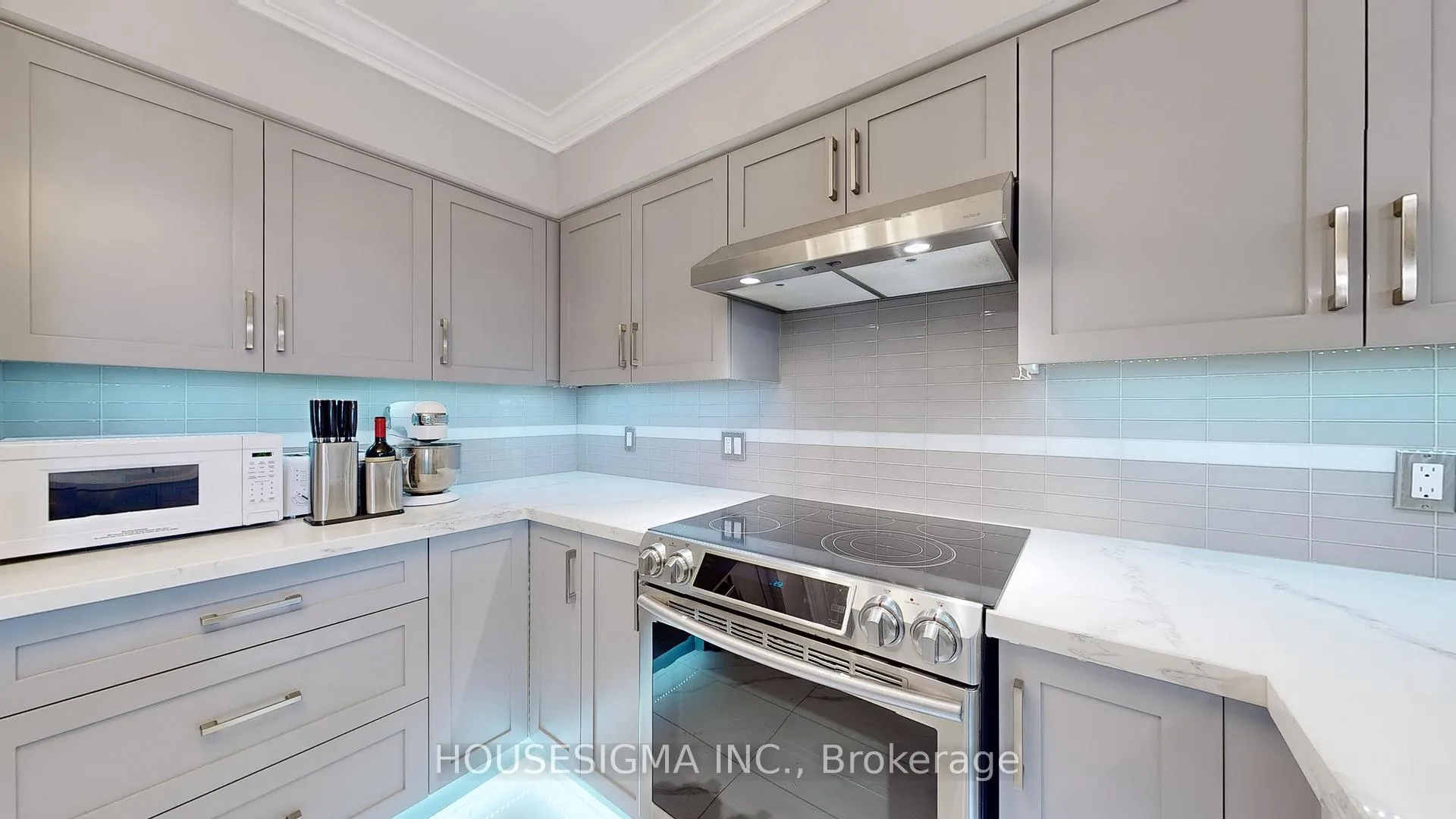 Photo 13 of Unit 832, 1880 Valley Farm Road, Pickering, Town Centre — HOMEH