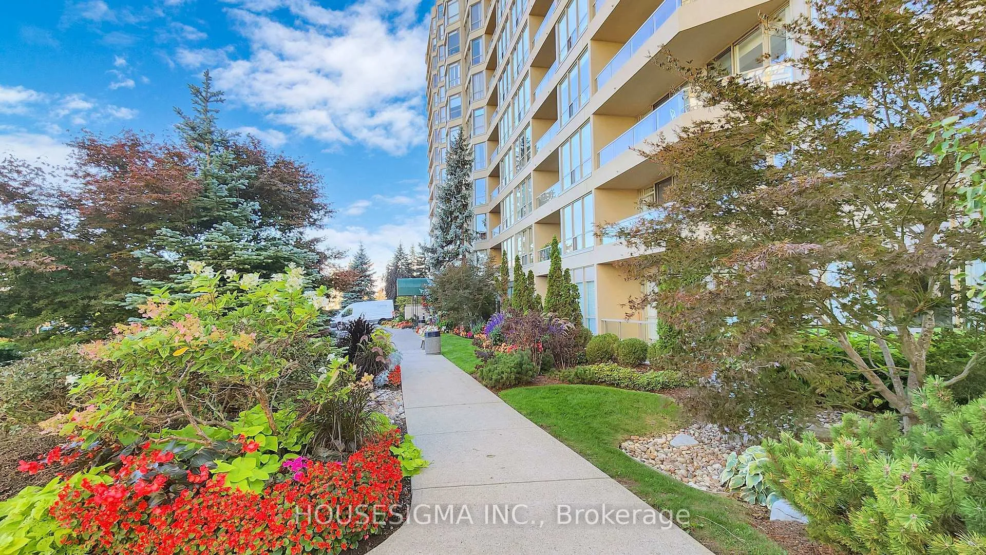 Photo 39 of Unit 832, 1880 Valley Farm Road, Pickering, Town Centre — HOMEH