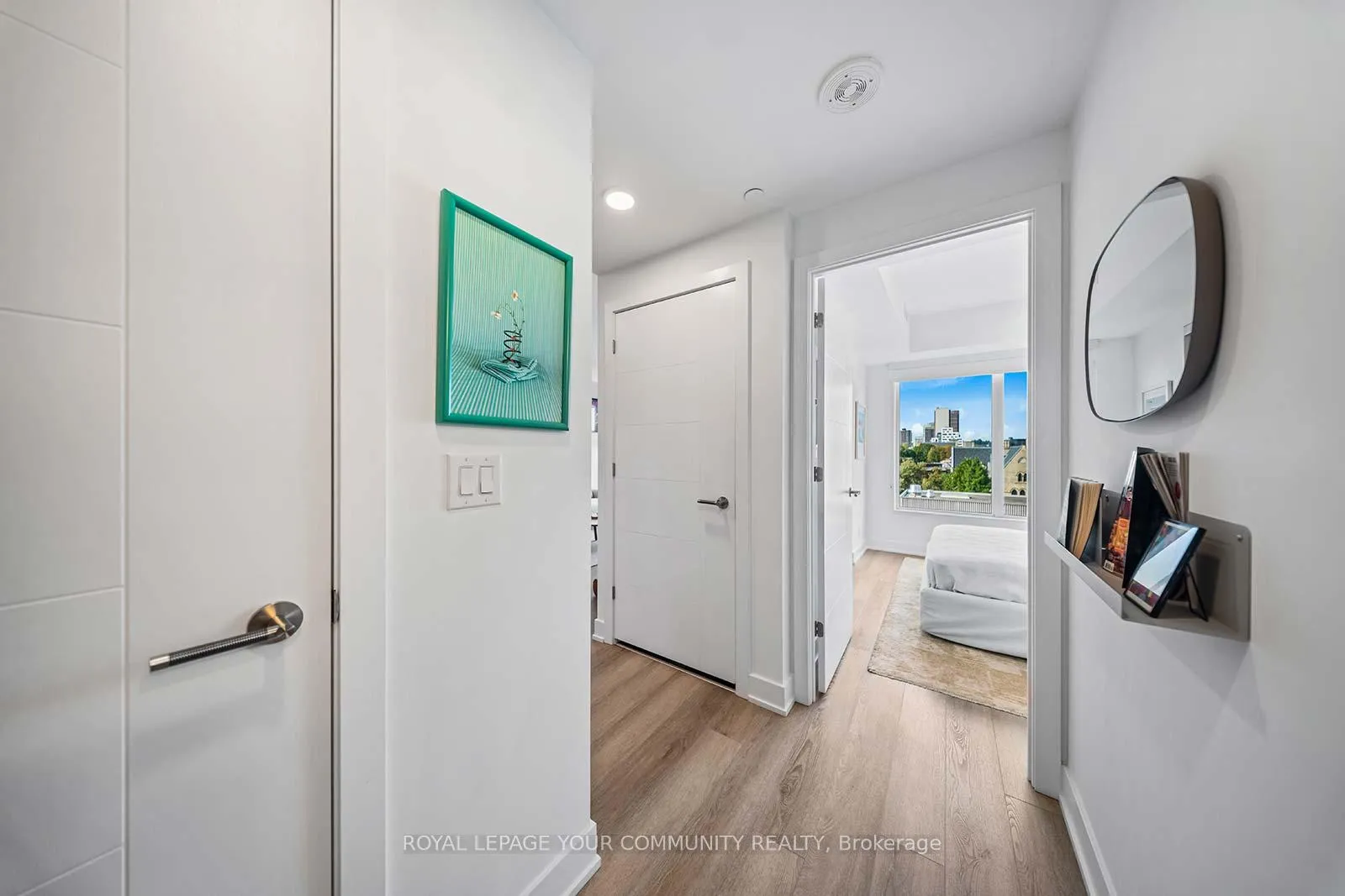 Photo 3 of Unit 1407, 484 Spadina Avenue, Toronto, University — HOMEH