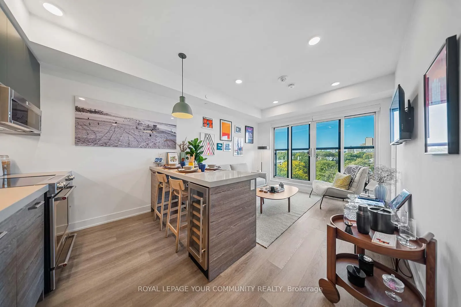 Photo 5 of Unit 1407, 484 Spadina Avenue, Toronto, University — HOMEH