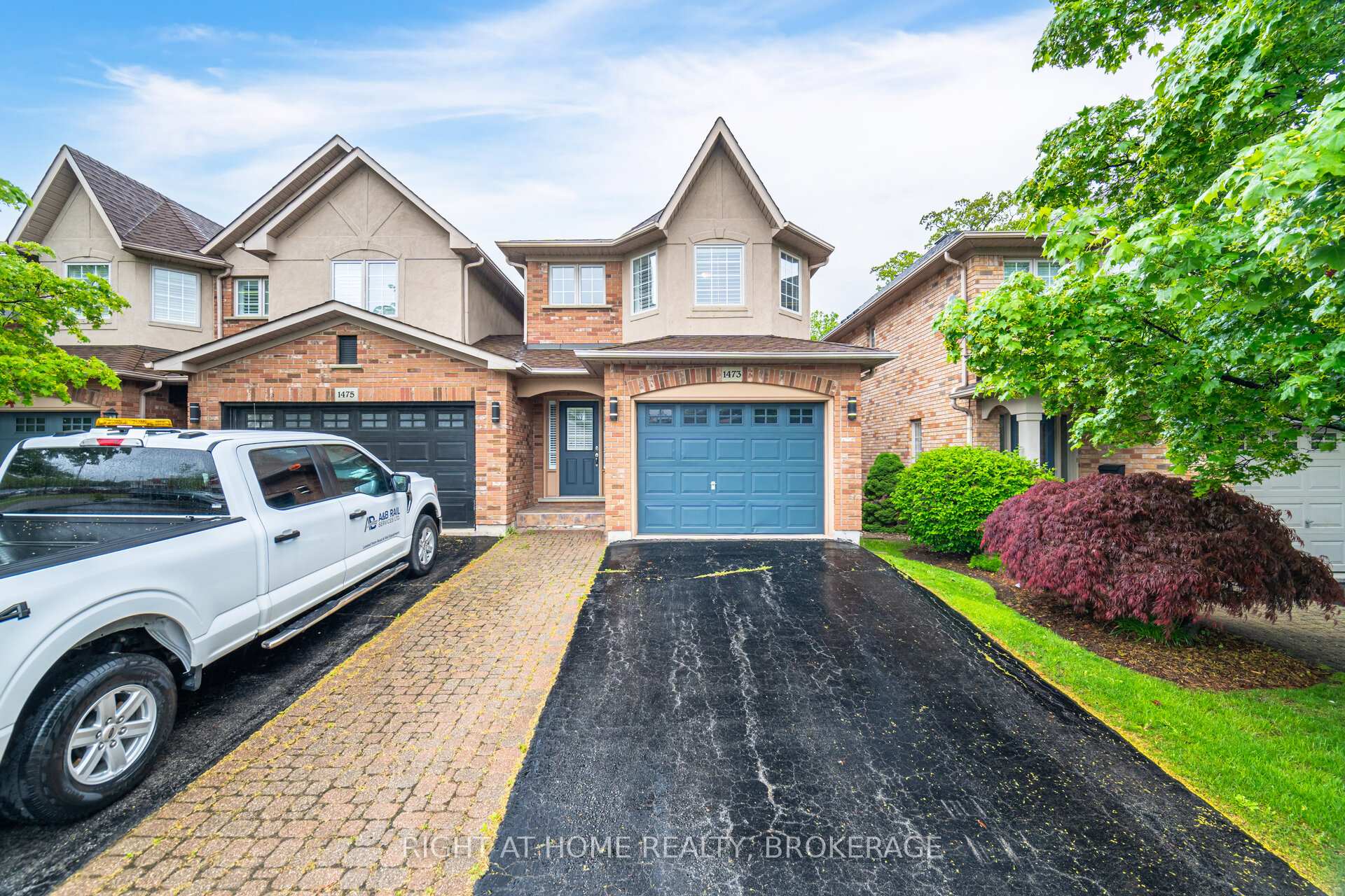 Photo 1 of 1473 Headon Road, Burlington, Palmer — HOMEH