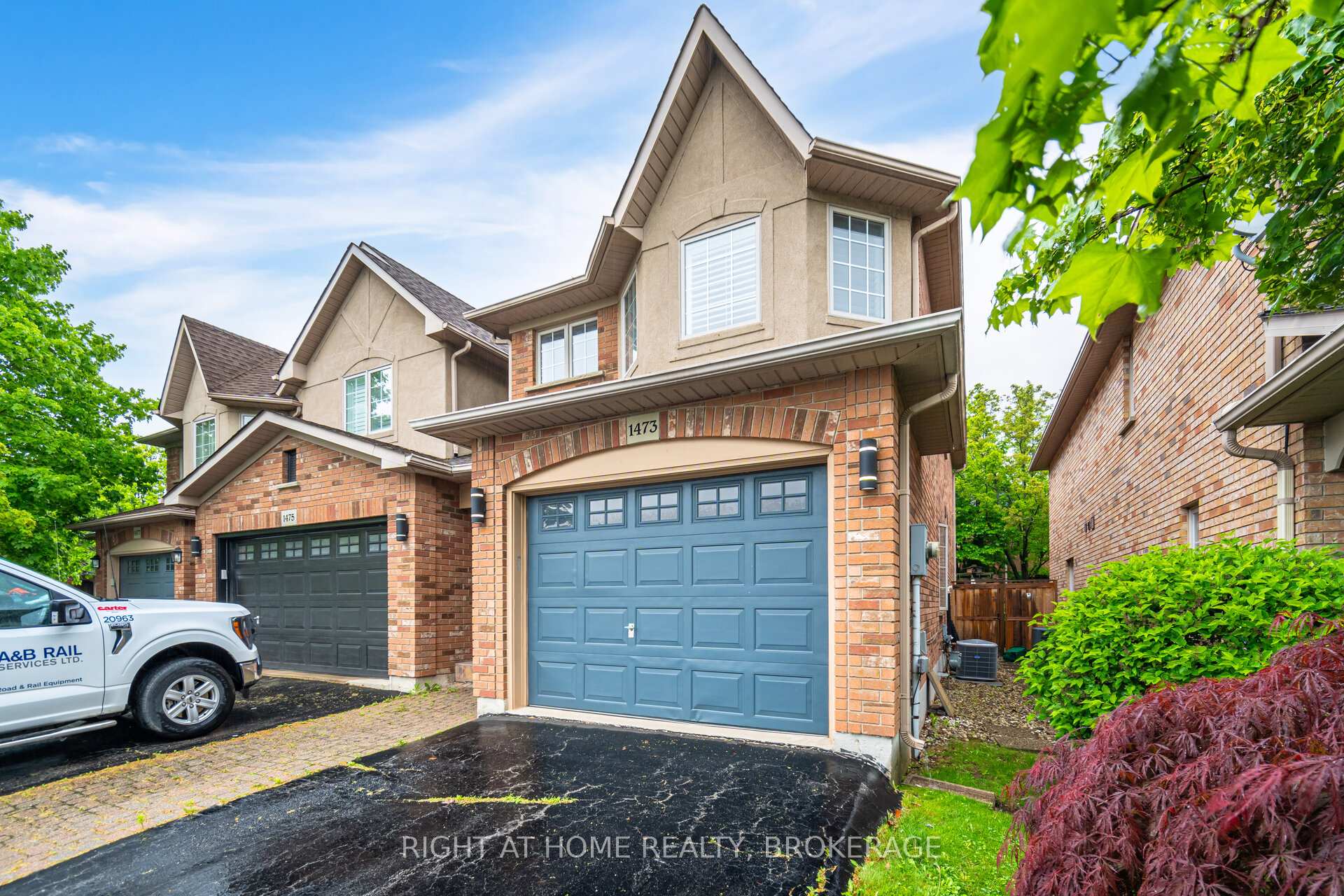 Photo 4 of 1473 Headon Road, Burlington, Palmer — HOMEH