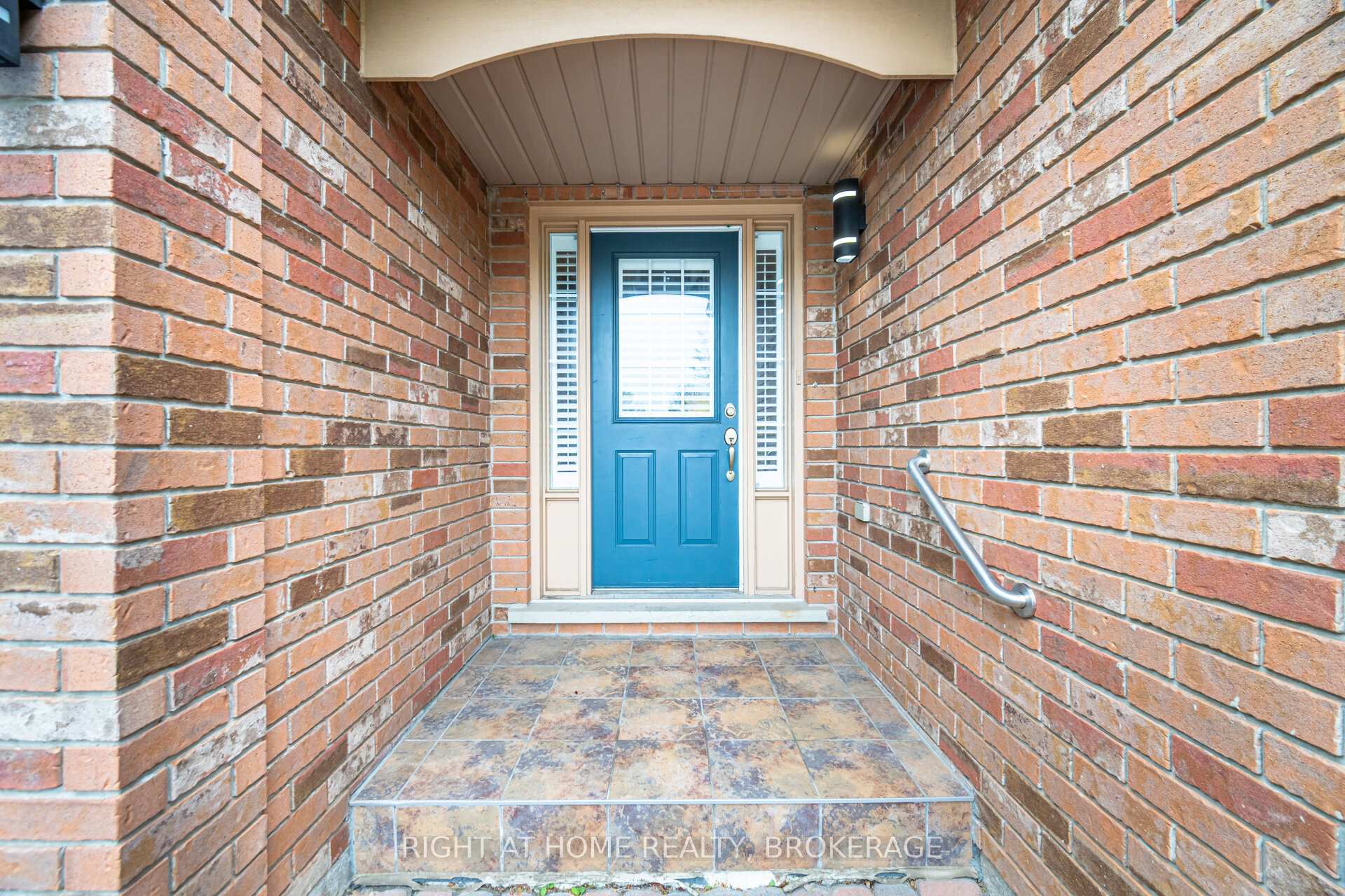 Photo 3 of 1473 Headon Road, Burlington, Palmer — HOMEH