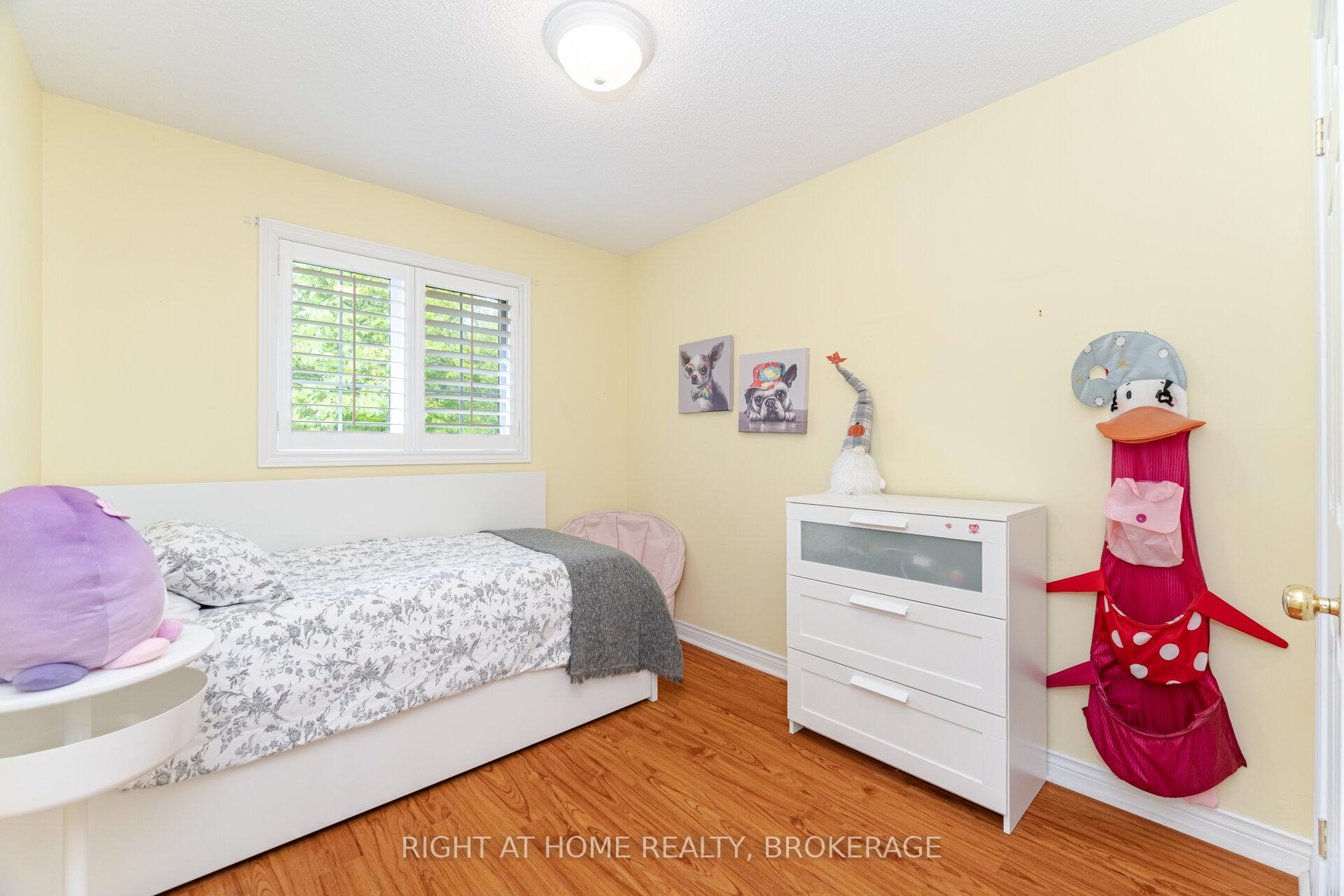 Photo 23 of 1473 Headon Road, Burlington, Palmer — HOMEH