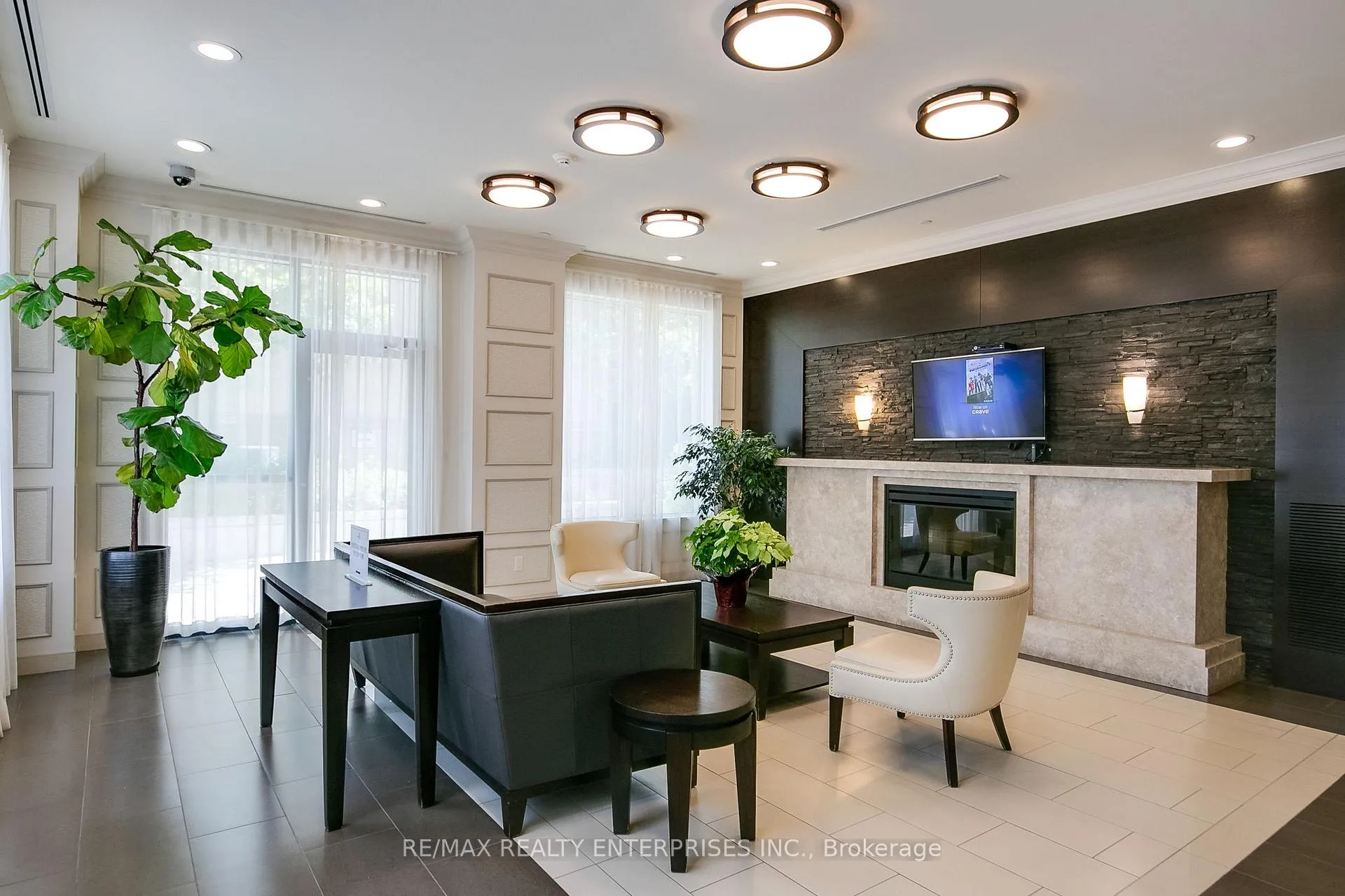 Photo 6 of Unit 411, 35 Saranac Boulevard, Toronto, Englemount-Lawrence — HOMEH