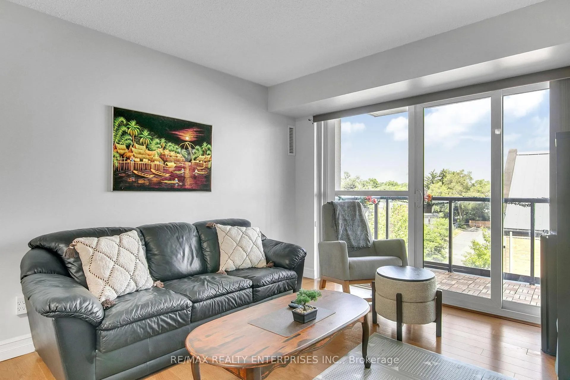Photo 12 of Unit 411, 35 Saranac Boulevard, Toronto, Englemount-Lawrence — HOMEH