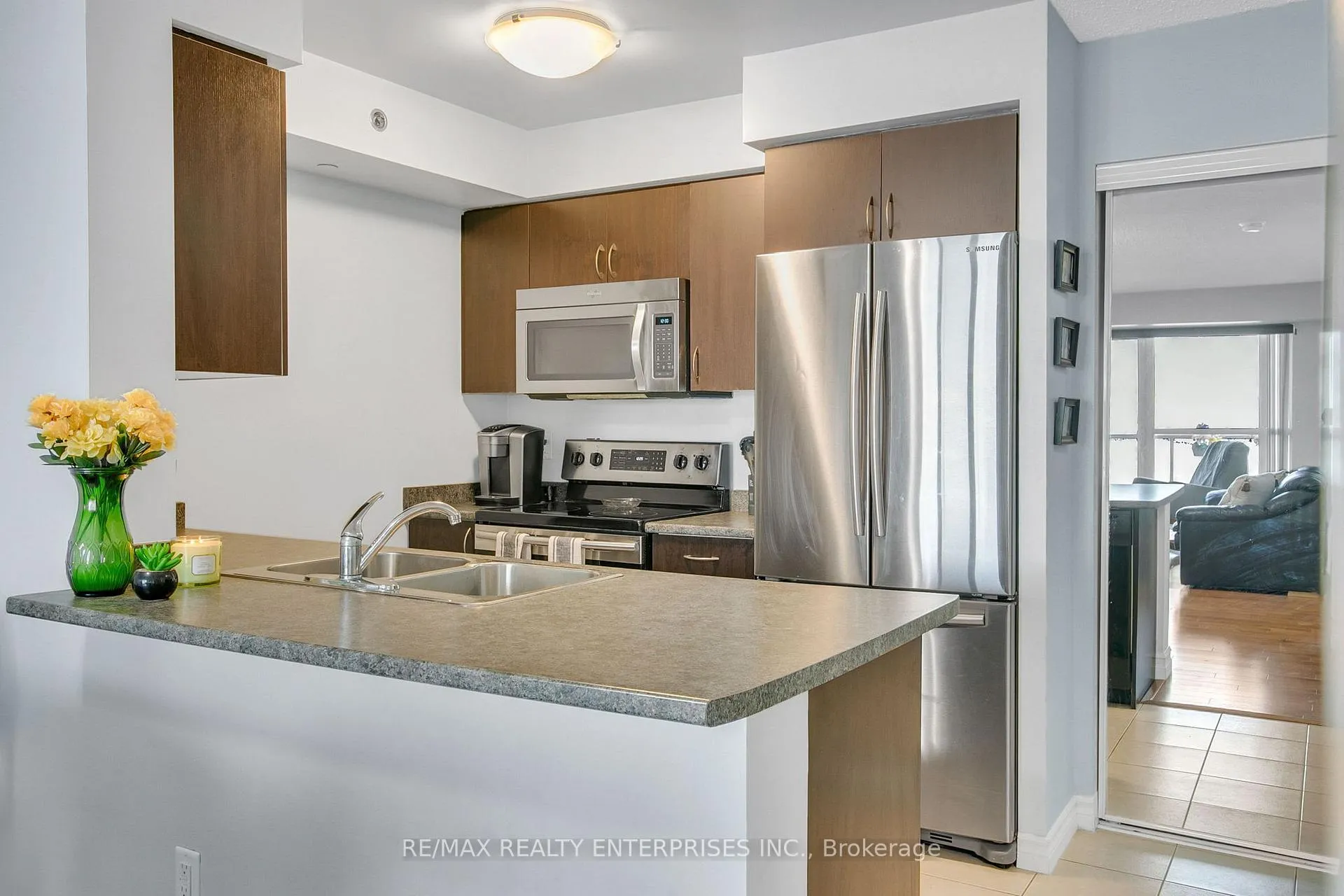 Photo 20 of Unit 411, 35 Saranac Boulevard, Toronto, Englemount-Lawrence — HOMEH