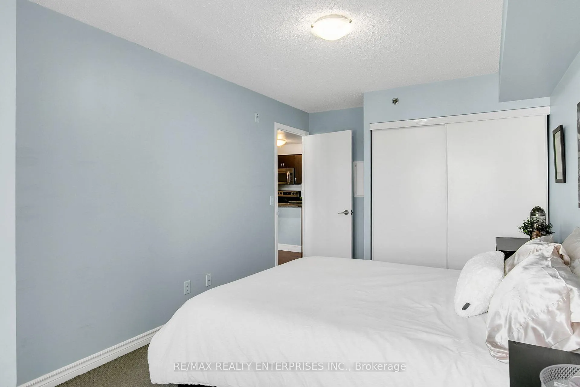 Photo 27 of Unit 411, 35 Saranac Boulevard, Toronto, Englemount-Lawrence — HOMEH