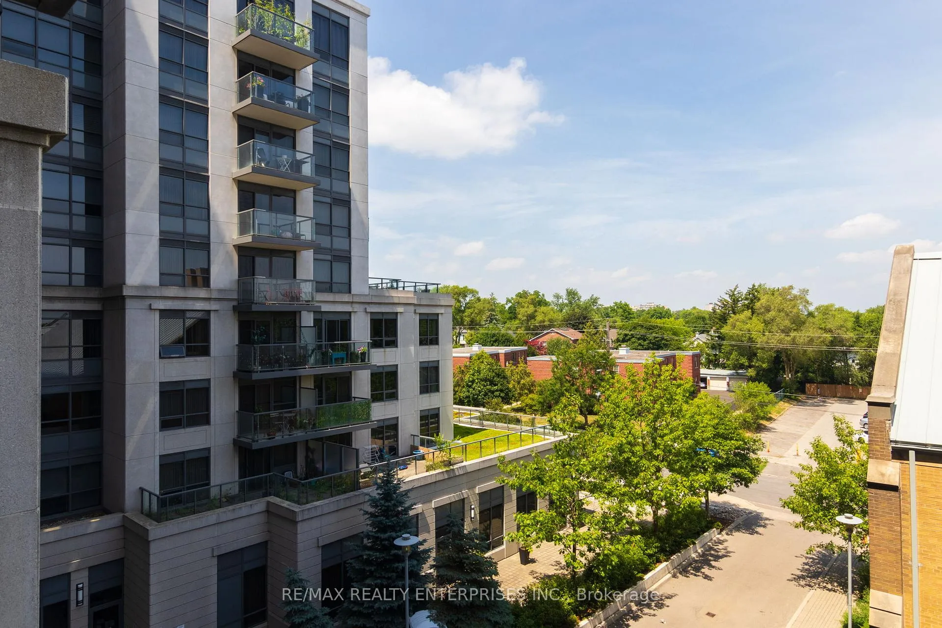 Photo 33 of Unit 411, 35 Saranac Boulevard, Toronto, Englemount-Lawrence — HOMEH