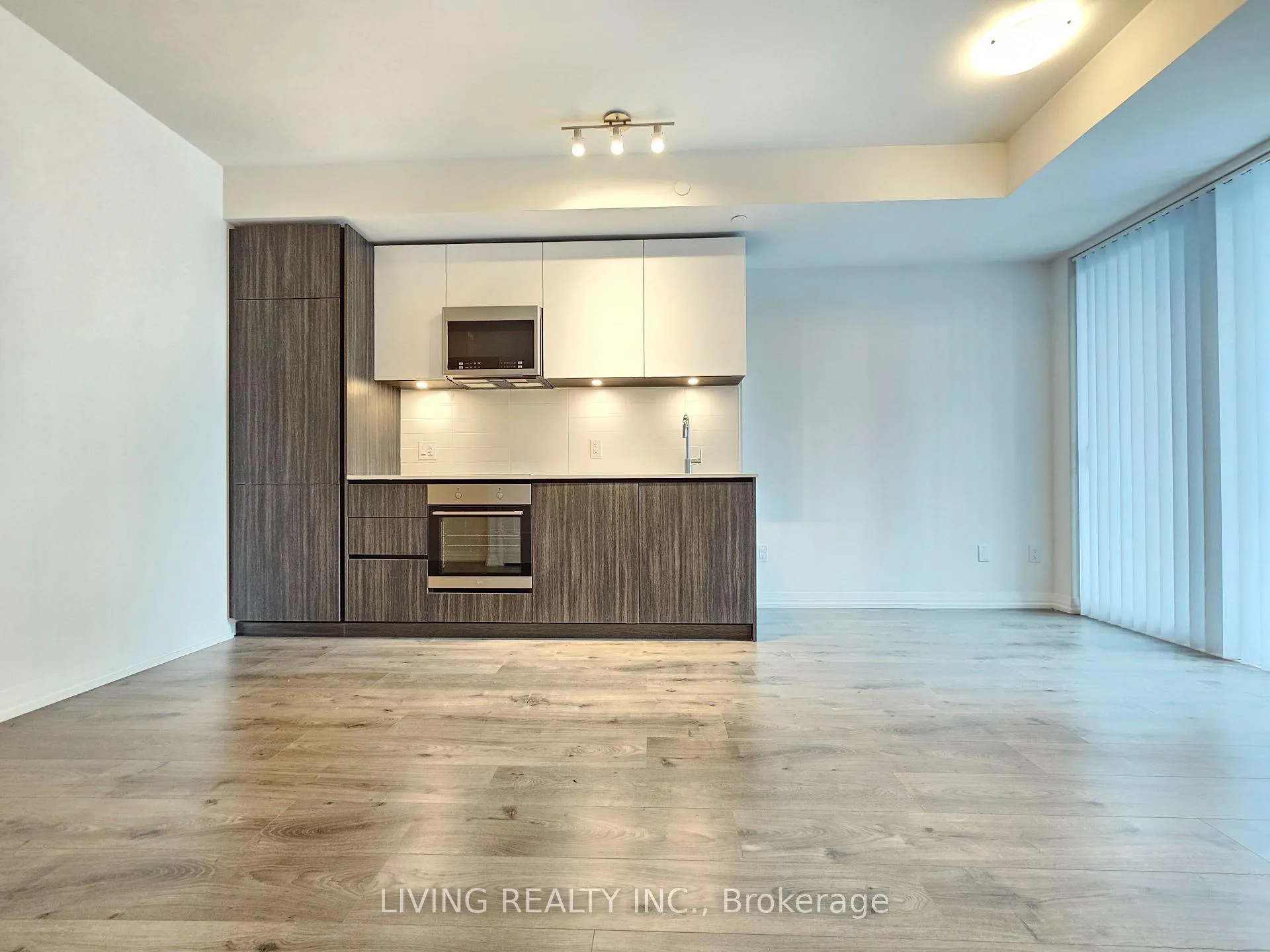 Photo 7 of Unit 3809, 8 Widmer Street, Toronto, Waterfront Communities — HOMEH