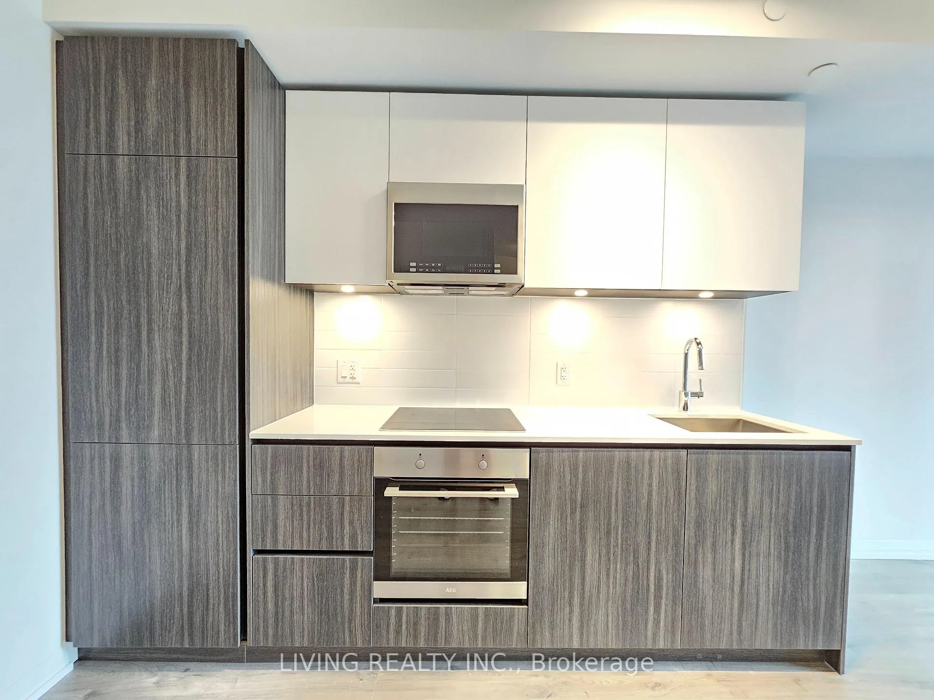 Photo 10 of Unit 3809, 8 Widmer Street, Toronto, Waterfront Communities — HOMEH