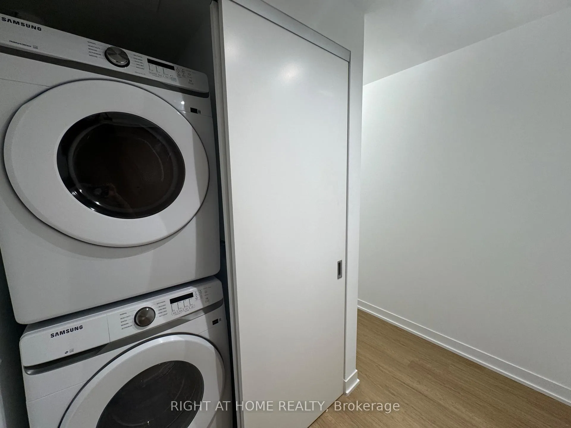 Photo 5 of Unit 317, 195 McCaul Street, Toronto, Kensington-Chinatown — HOMEH