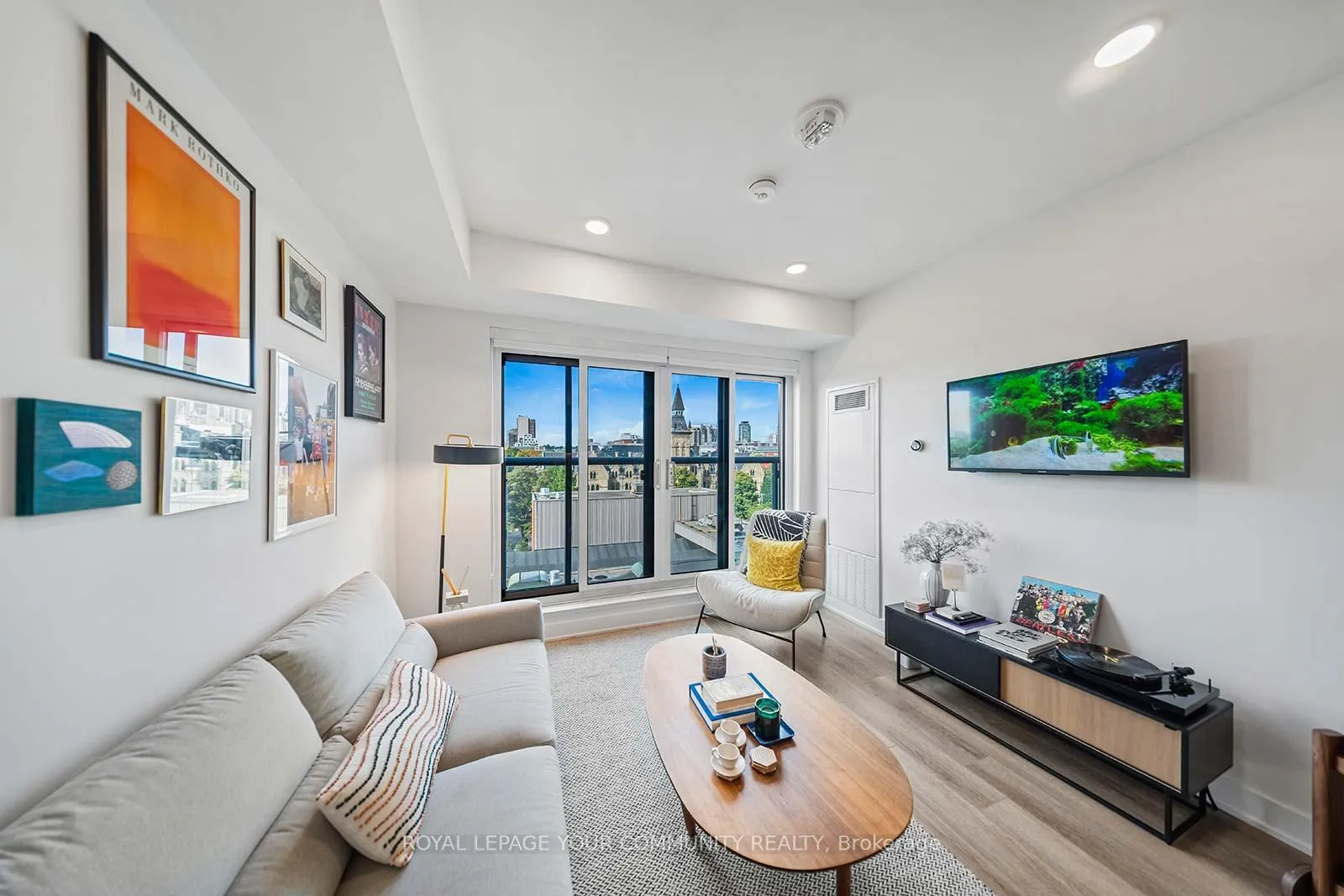 Photo 1 of Unit 508, 484 Spadina Avenue, Toronto, University — HOMEH