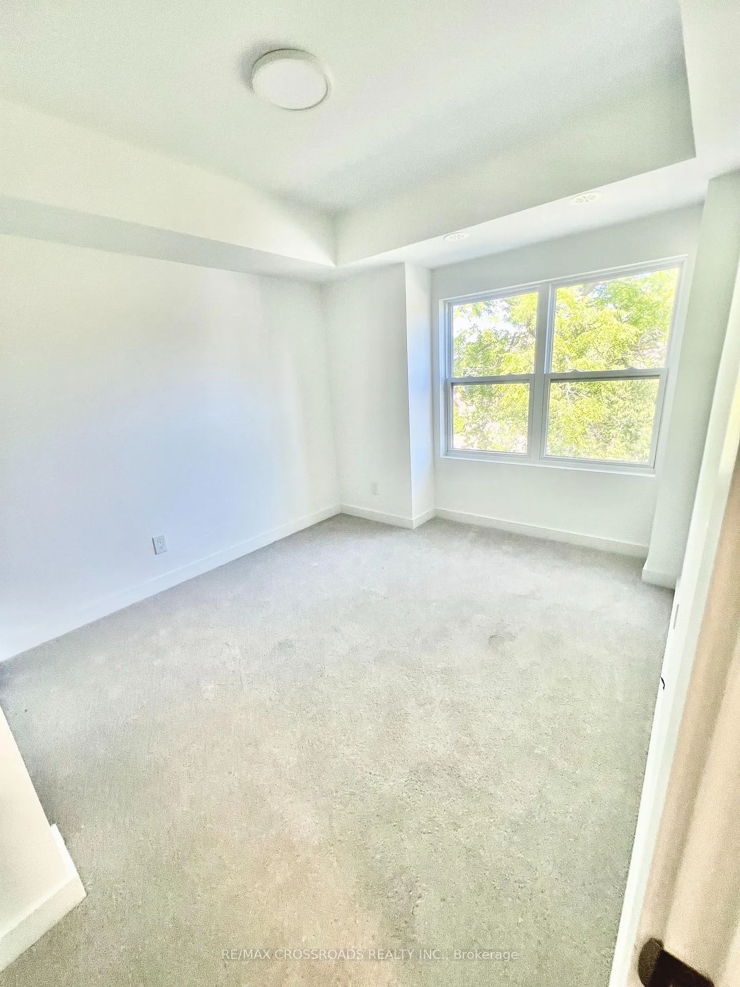 Photo 11 of Unit 30, 400 Mary Street E, Whitby, Downtown Whitby — HOMEH