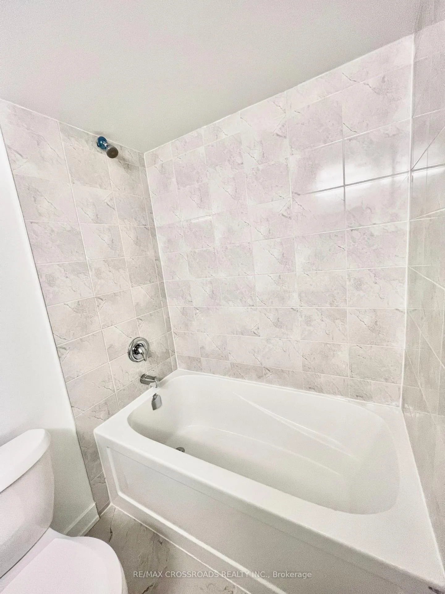 Photo 12 of Unit 30, 400 Mary Street E, Whitby, Downtown Whitby — HOMEH