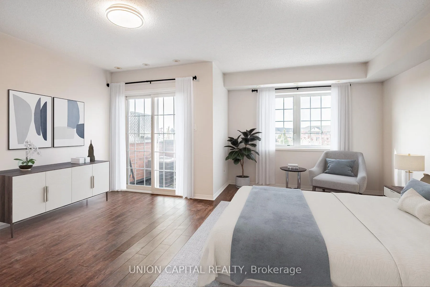 Photo 4 of Unit 22, 38 Greensborough Villag Circle, Markham, Greensborough — HOMEH