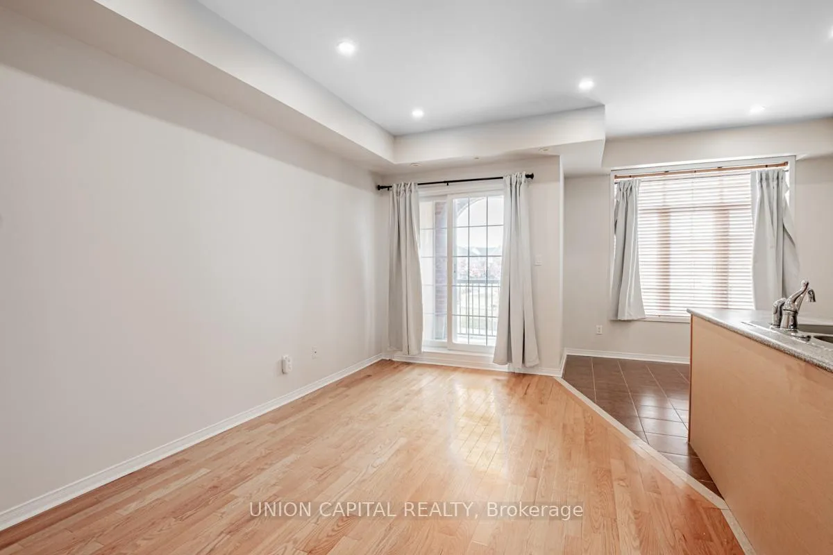 Photo 12 of Unit 22, 38 Greensborough Villag Circle, Markham, Greensborough — HOMEH