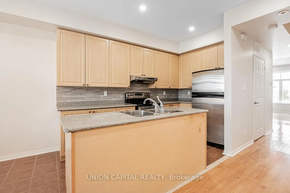 Photo 15 of Unit 22, 38 Greensborough Villag Circle, Markham, Greensborough — HOMEH