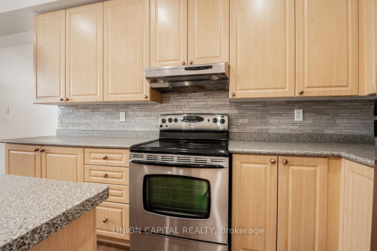 Photo 16 of Unit 22, 38 Greensborough Villag Circle, Markham, Greensborough — HOMEH