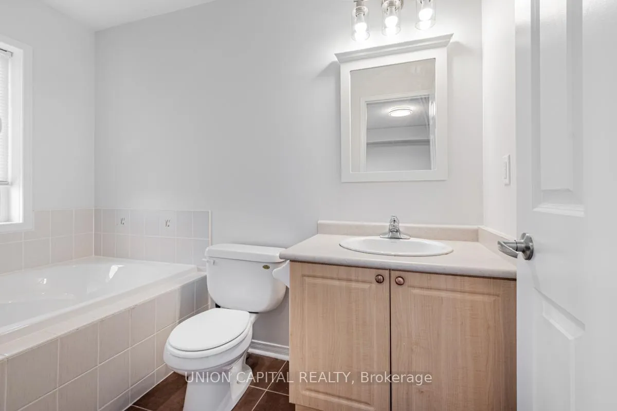 Photo 24 of Unit 22, 38 Greensborough Villag Circle, Markham, Greensborough — HOMEH