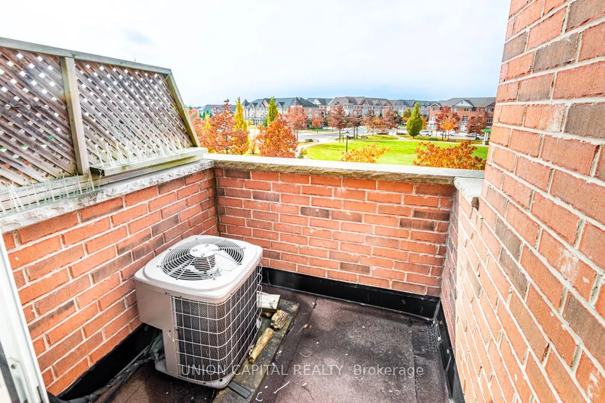 Photo 32 of Unit 22, 38 Greensborough Villag Circle, Markham, Greensborough — HOMEH