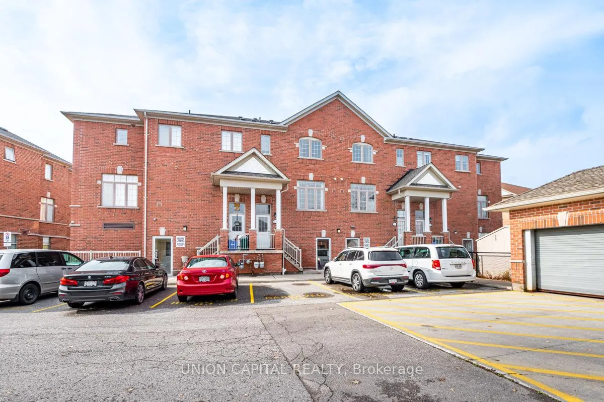 Photo 35 of Unit 22, 38 Greensborough Villag Circle, Markham, Greensborough — HOMEH