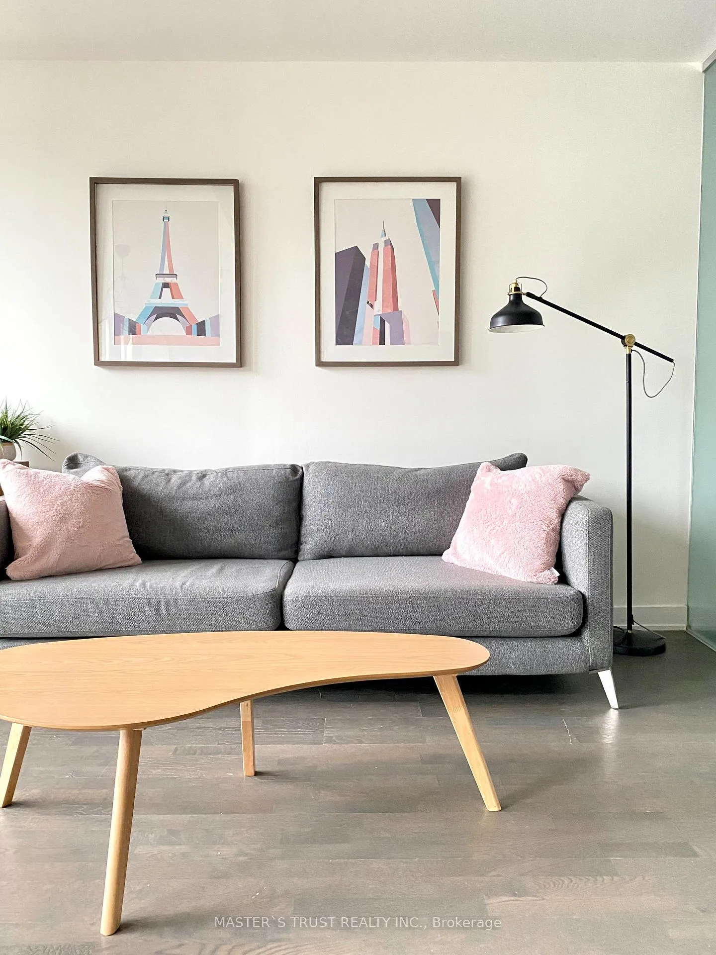 Photo 1 of Unit 617, 629 King Street W, Toronto, Waterfront Communities — HOMEH