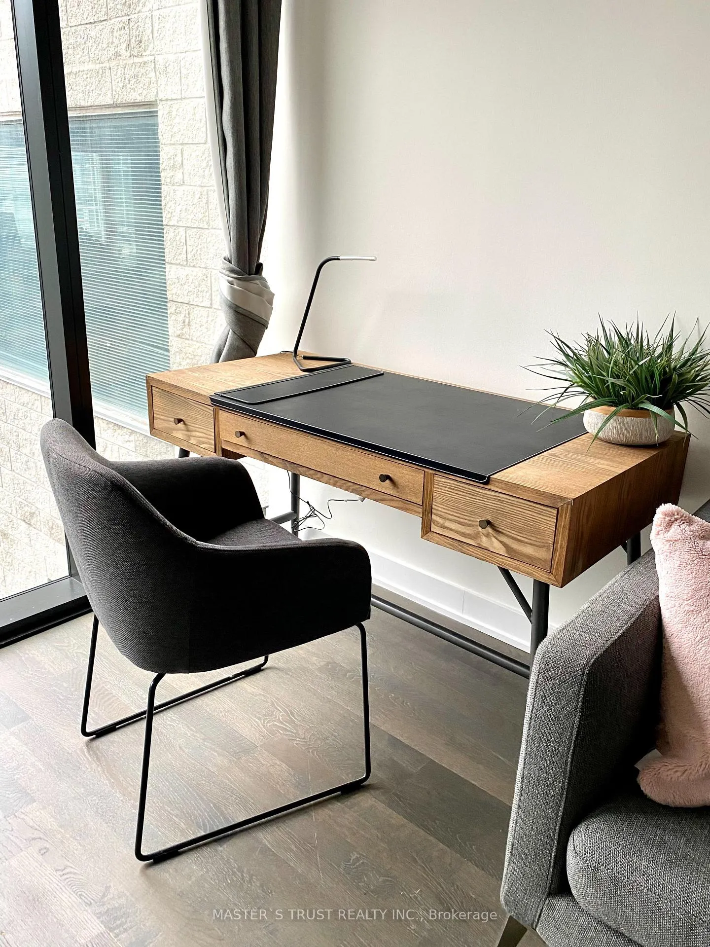 Photo 3 of Unit 617, 629 King Street W, Toronto, Waterfront Communities — HOMEH