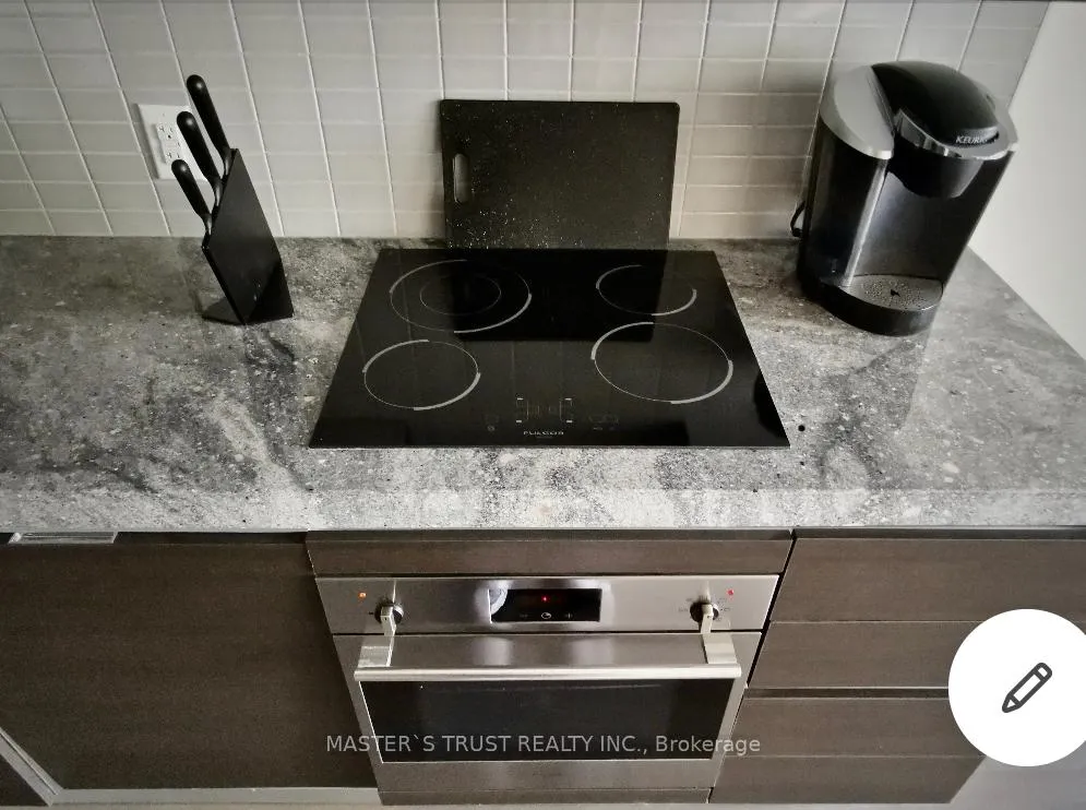 Photo 9 of Unit 617, 629 King Street W, Toronto, Waterfront Communities — HOMEH